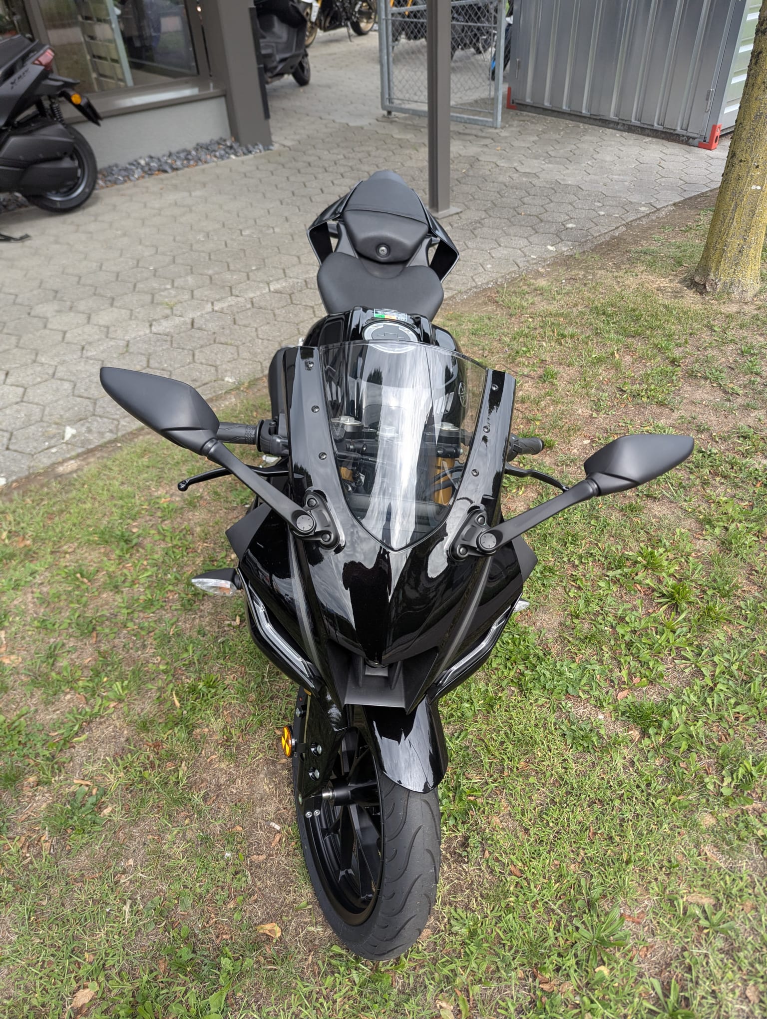 YAMAHA YZF-R 125 ABS-image-2