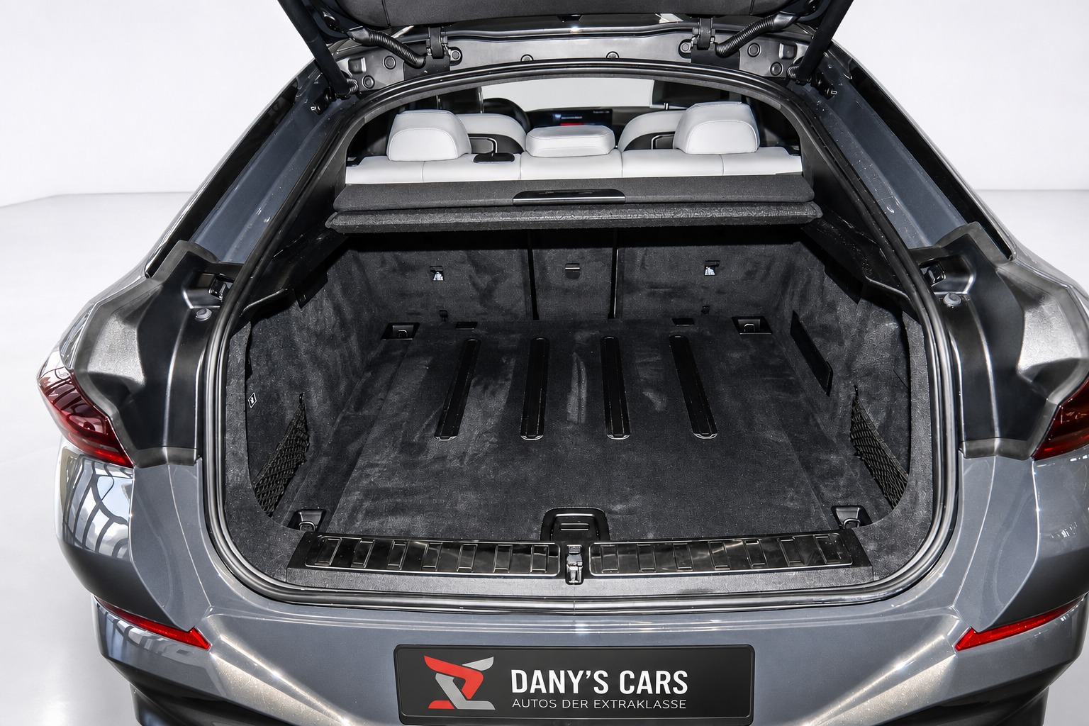 BMW X6 M60i M Sport Pro xDrive 48V Steptronic Individual-image-8