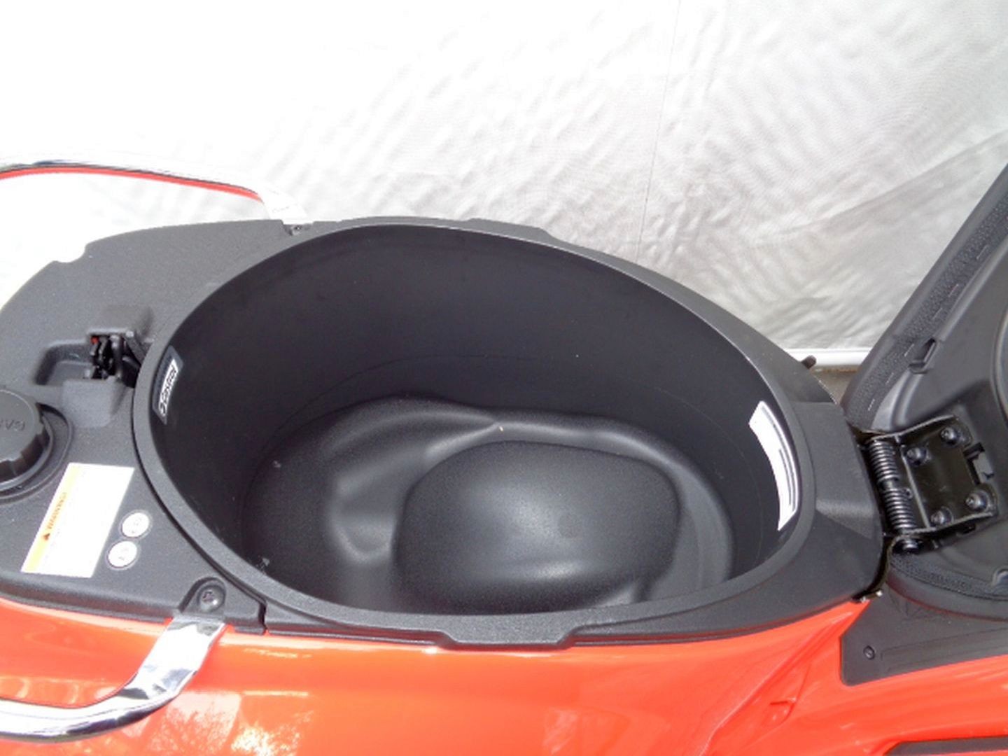 PIAGGIO VESPA PRIMAVERA 125 ABS 12" E5-image-9