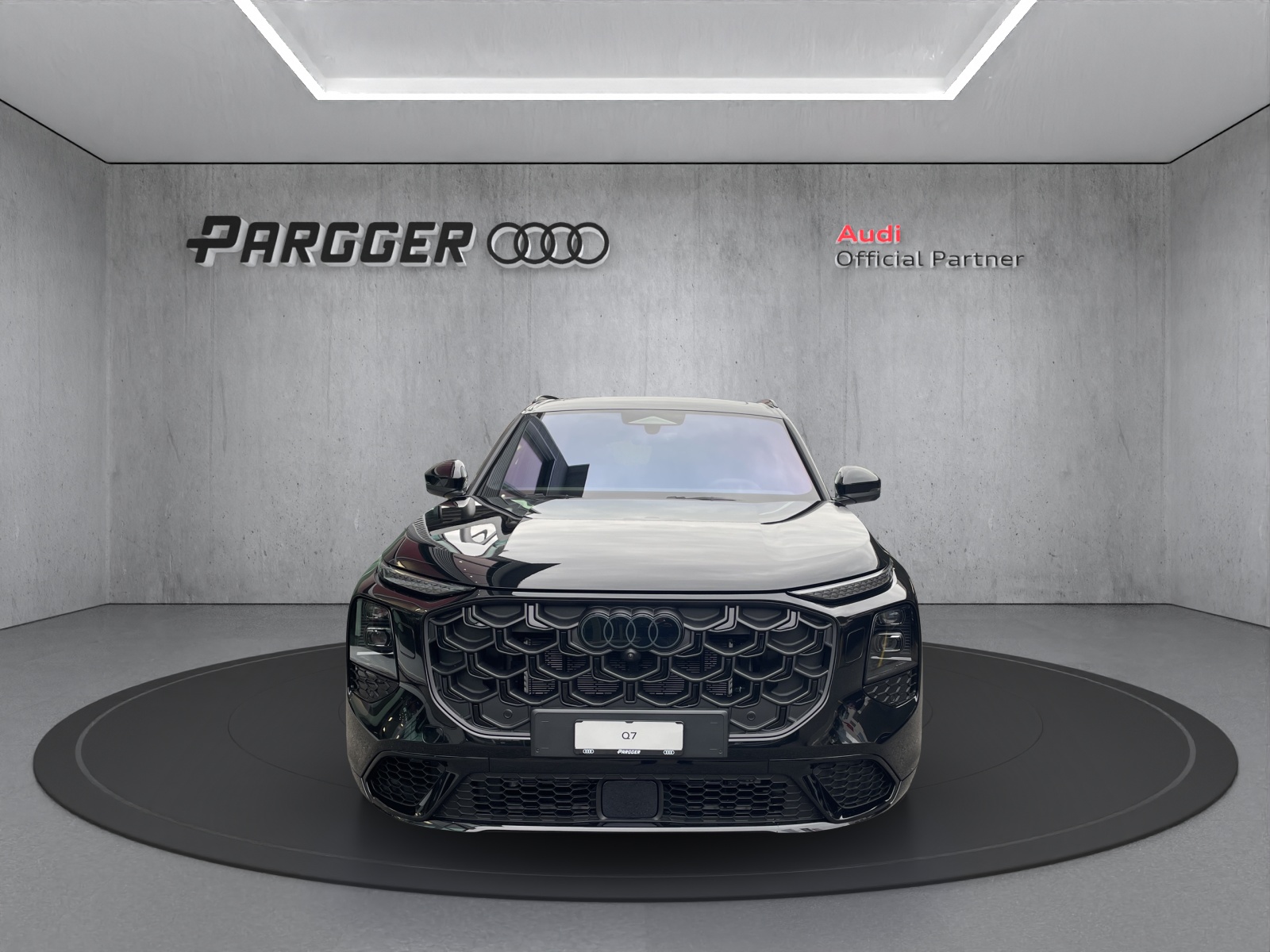 AUDI Q7 SUV TDI quattro 220 kW-showroom-element-1