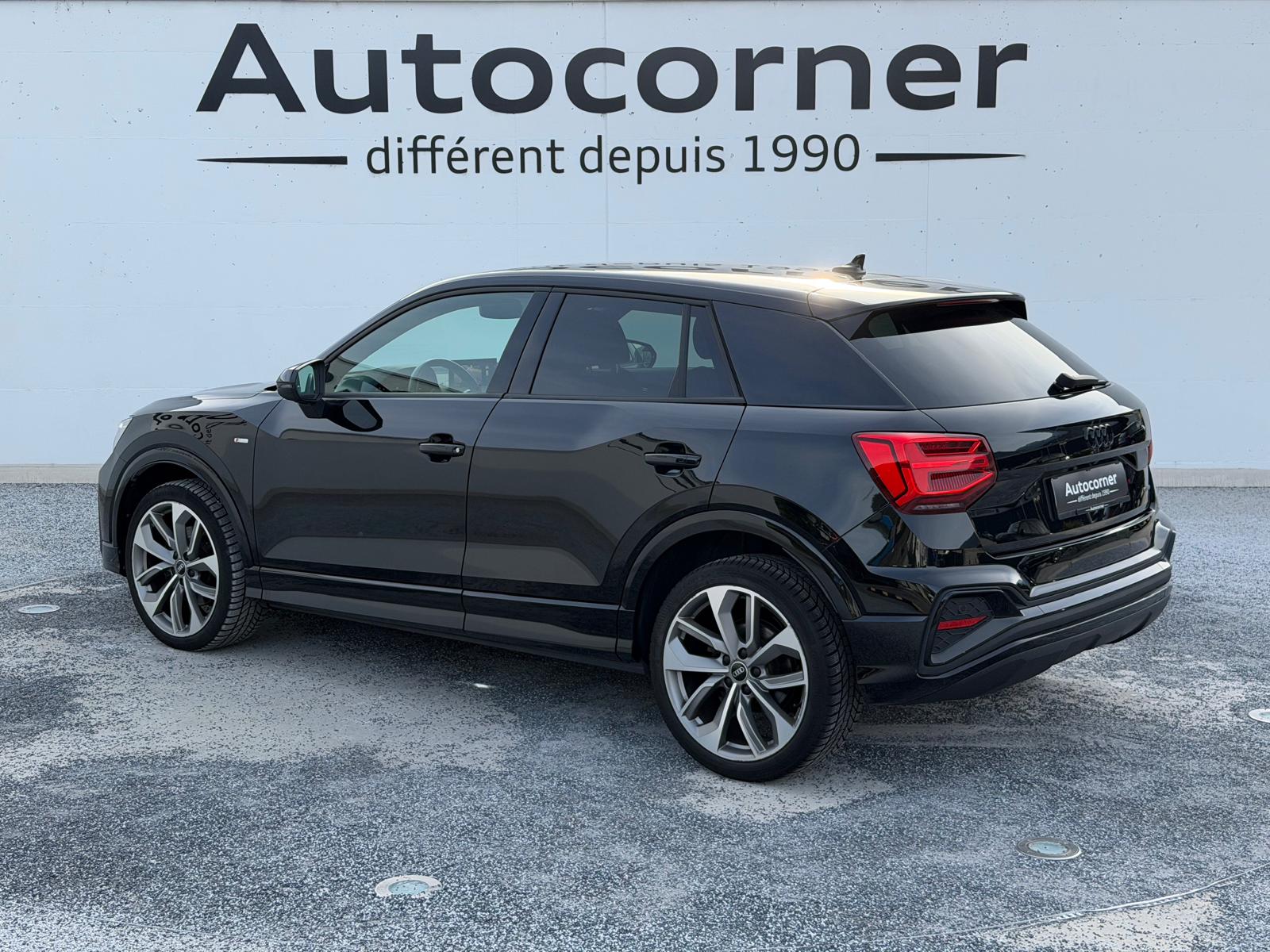 AUDI Q2 40 TFSI S line Attraction quattro S-tronic-showroom-element-3