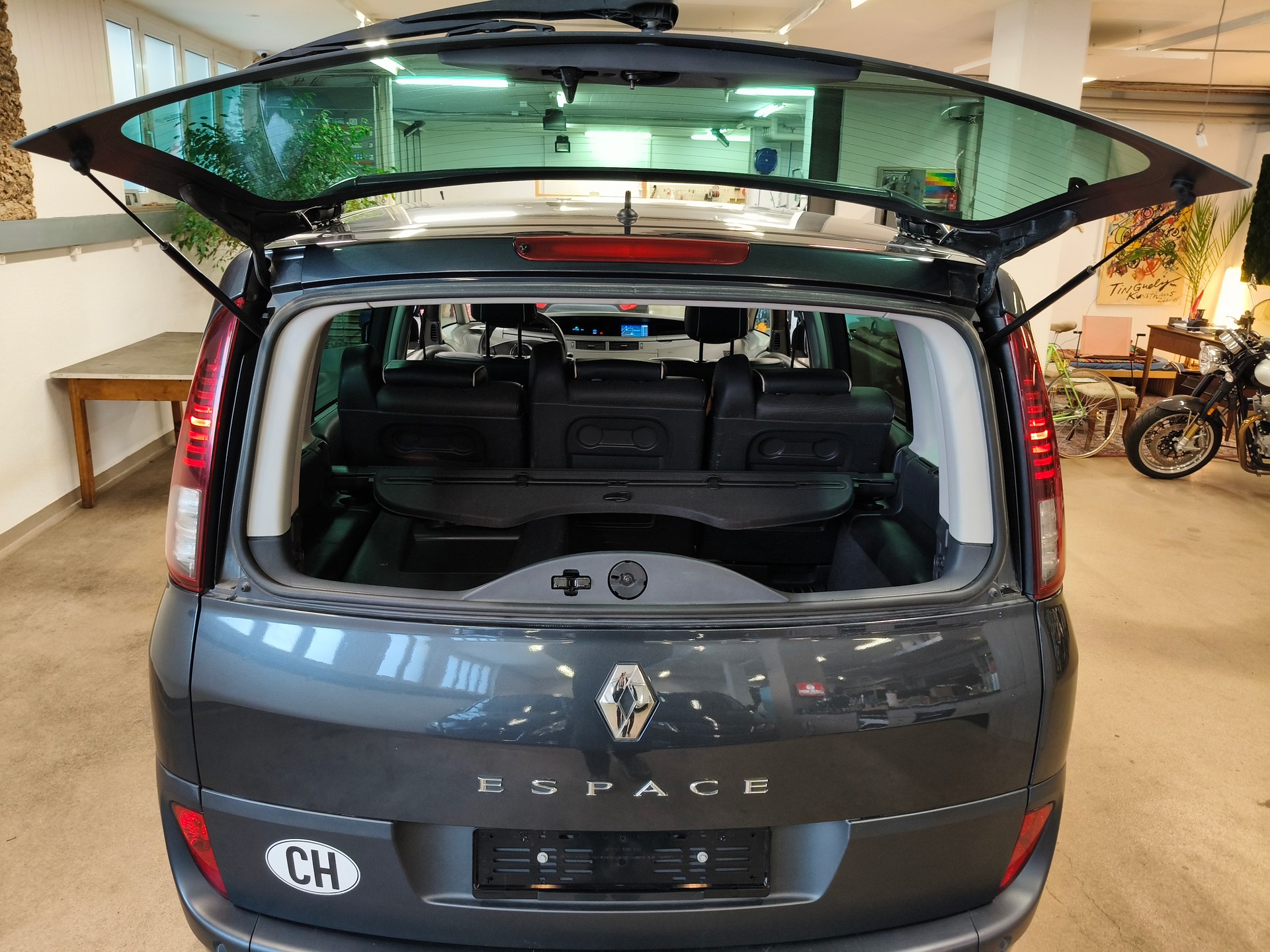 RENAULT Espace 2.0 dCi Initiale Automatic-image-29