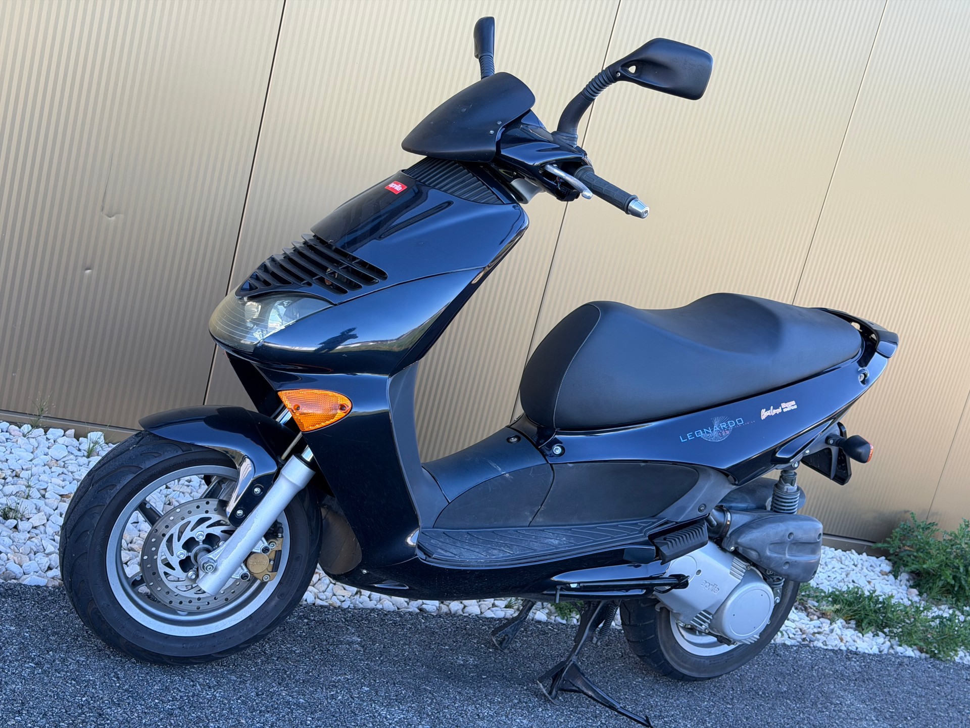 APRILIA Leonardo 125-image-9