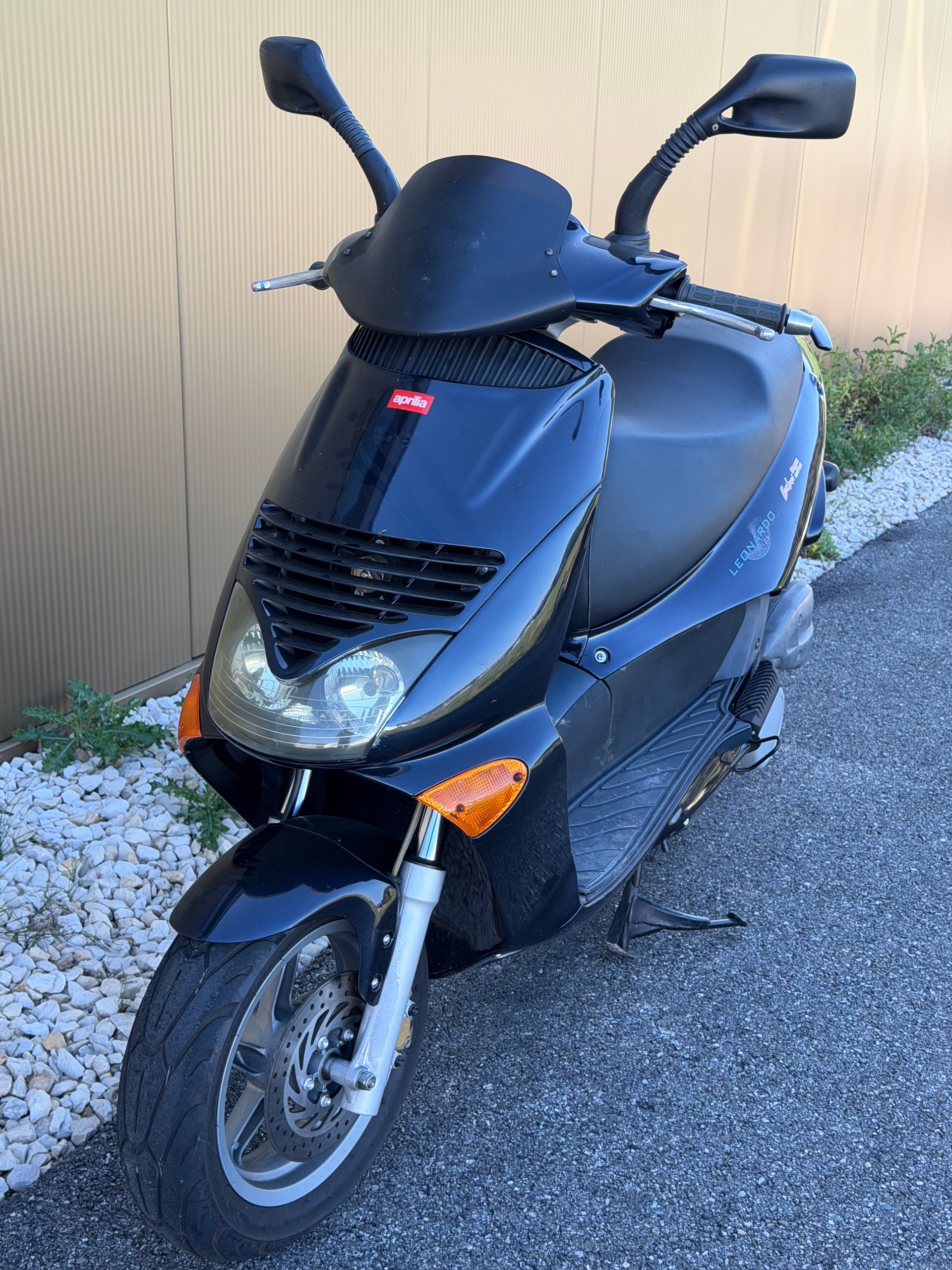 APRILIA Leonardo 125-image-7