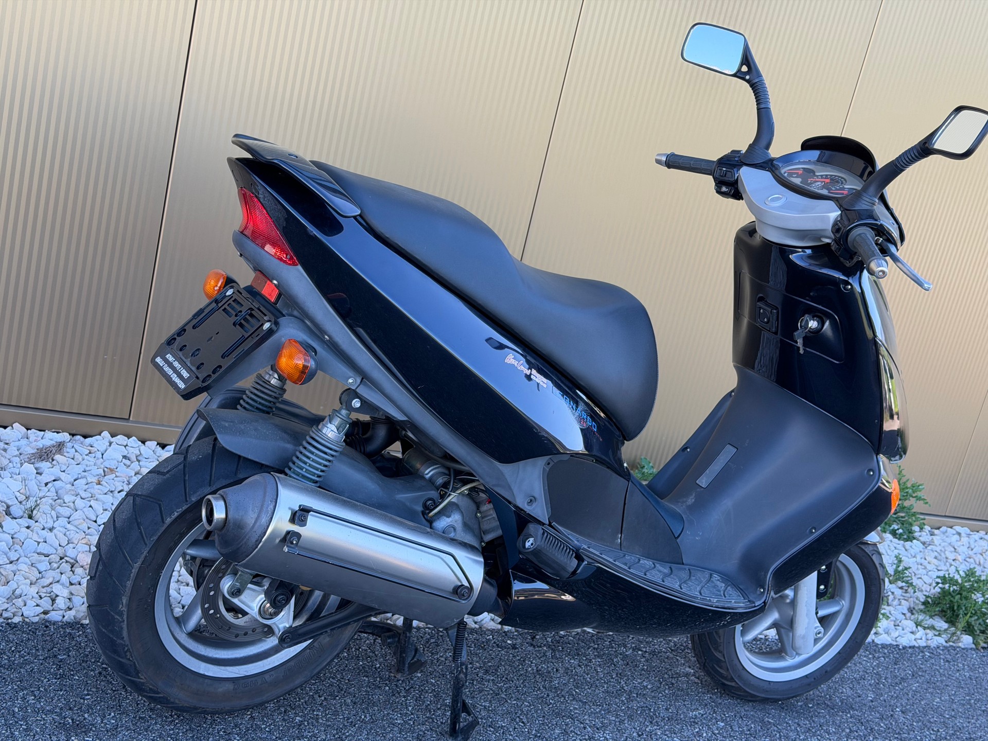 APRILIA Leonardo 125-image-4