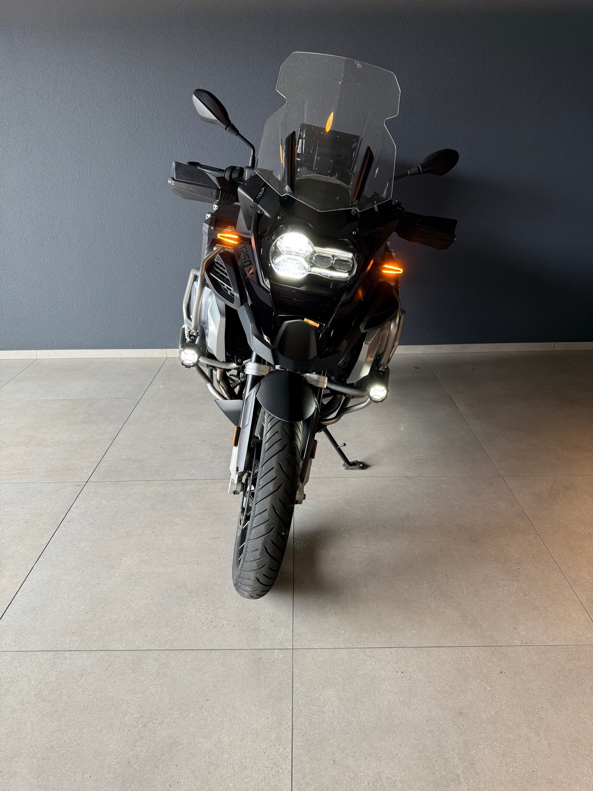 BMW R 1250 GS Adventure-image-2