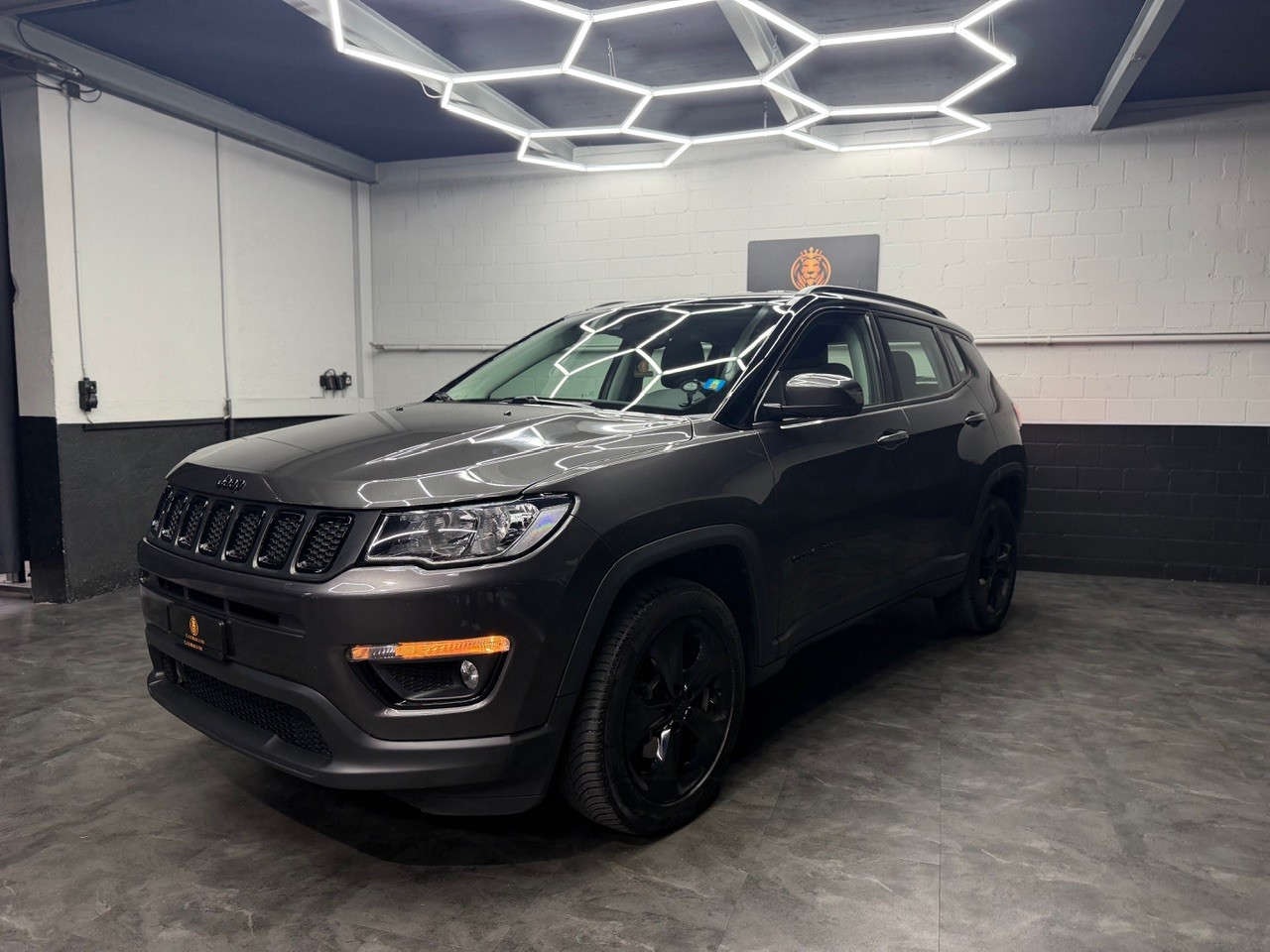 JEEP Compass 2.0CRD Limited AWD 9ATX | CH-Auto | Rückfahrkamera | Dachreling | DAB-Radio-showroom-element-2