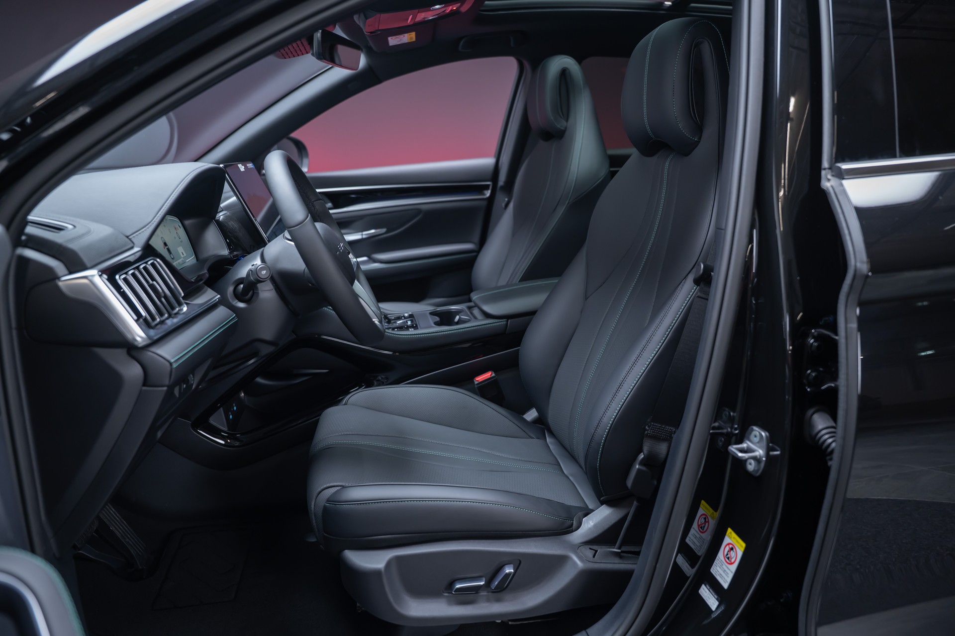 BYD Seal U DM-i Comfort / Panorama / Head-Up Display / 360° Kamera-image-16