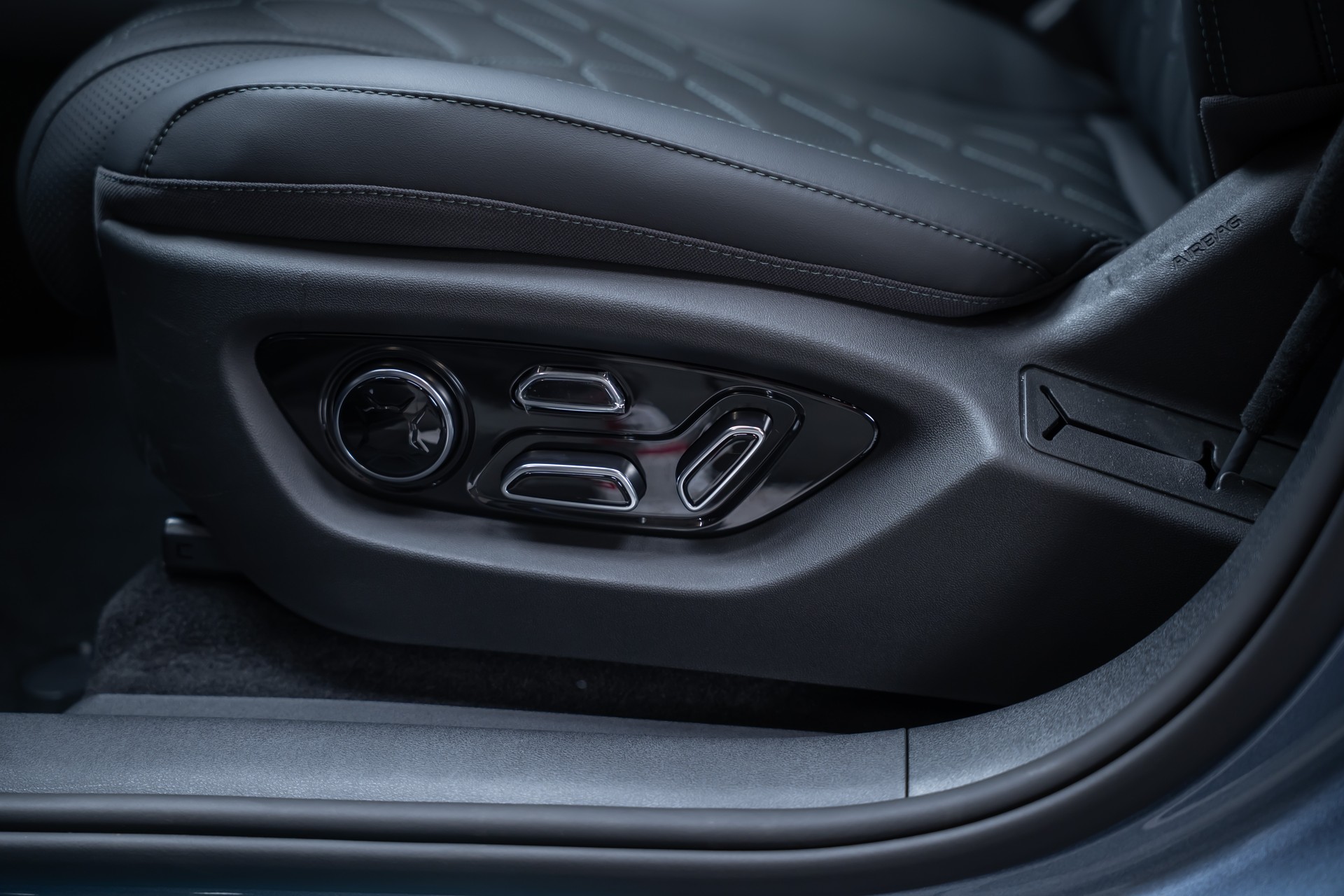 BYD Sealion 7 91,3 kWh Excellence AWD / Panoramadach / Head-Up Display / Sitzheizung & Lüftung-image-17