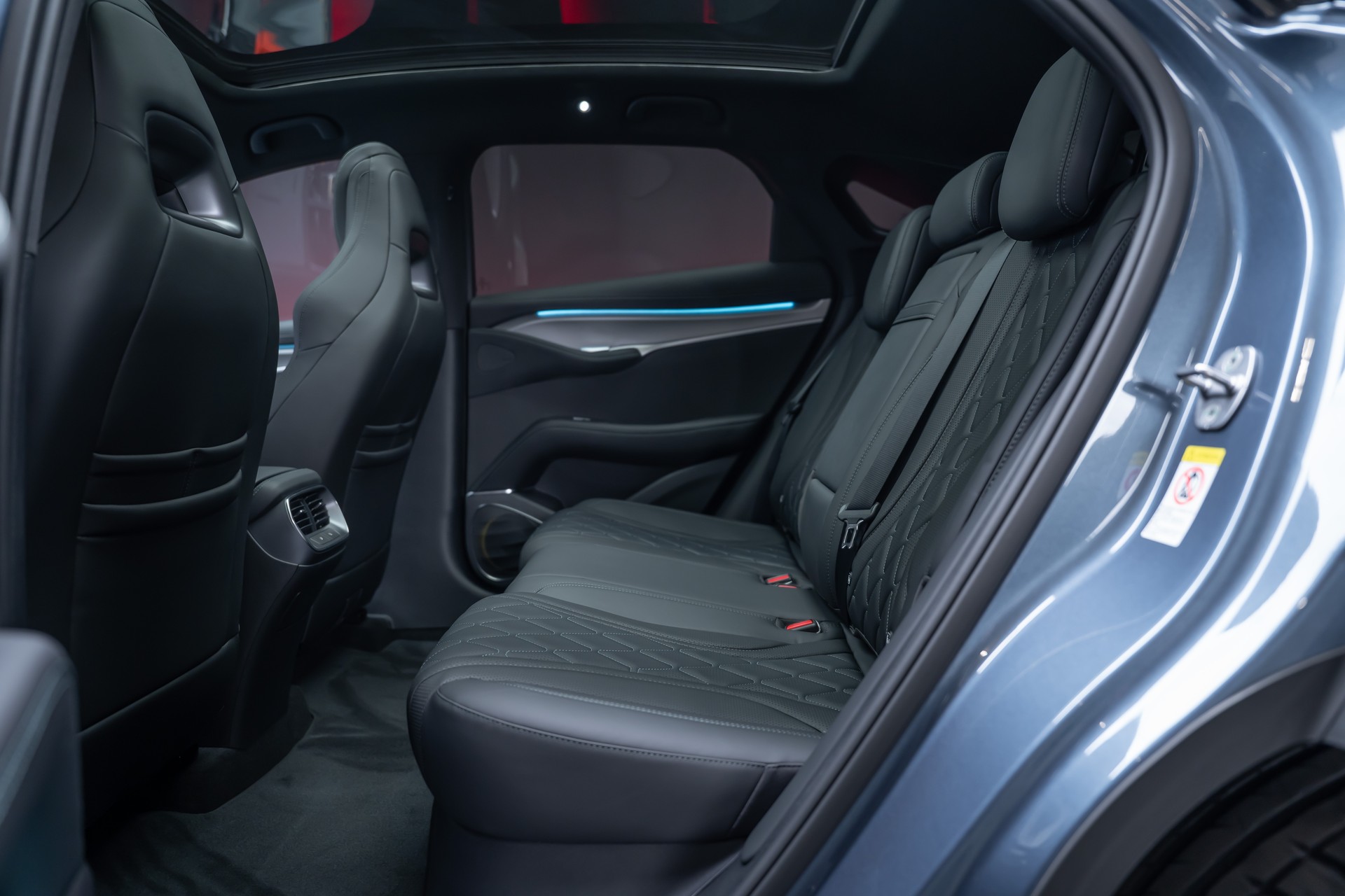 BYD Sealion 7 91,3 kWh Excellence AWD / Panoramadach / Head-Up Display / Sitzheizung & Lüftung-image-20