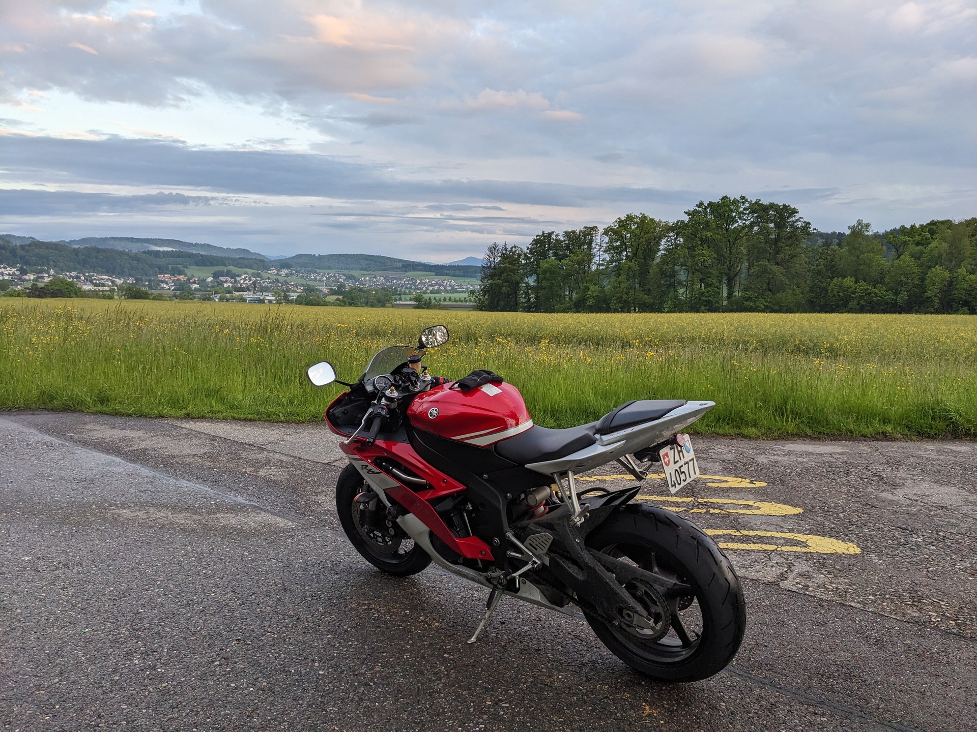YAMAHA YZF-R6-image-6