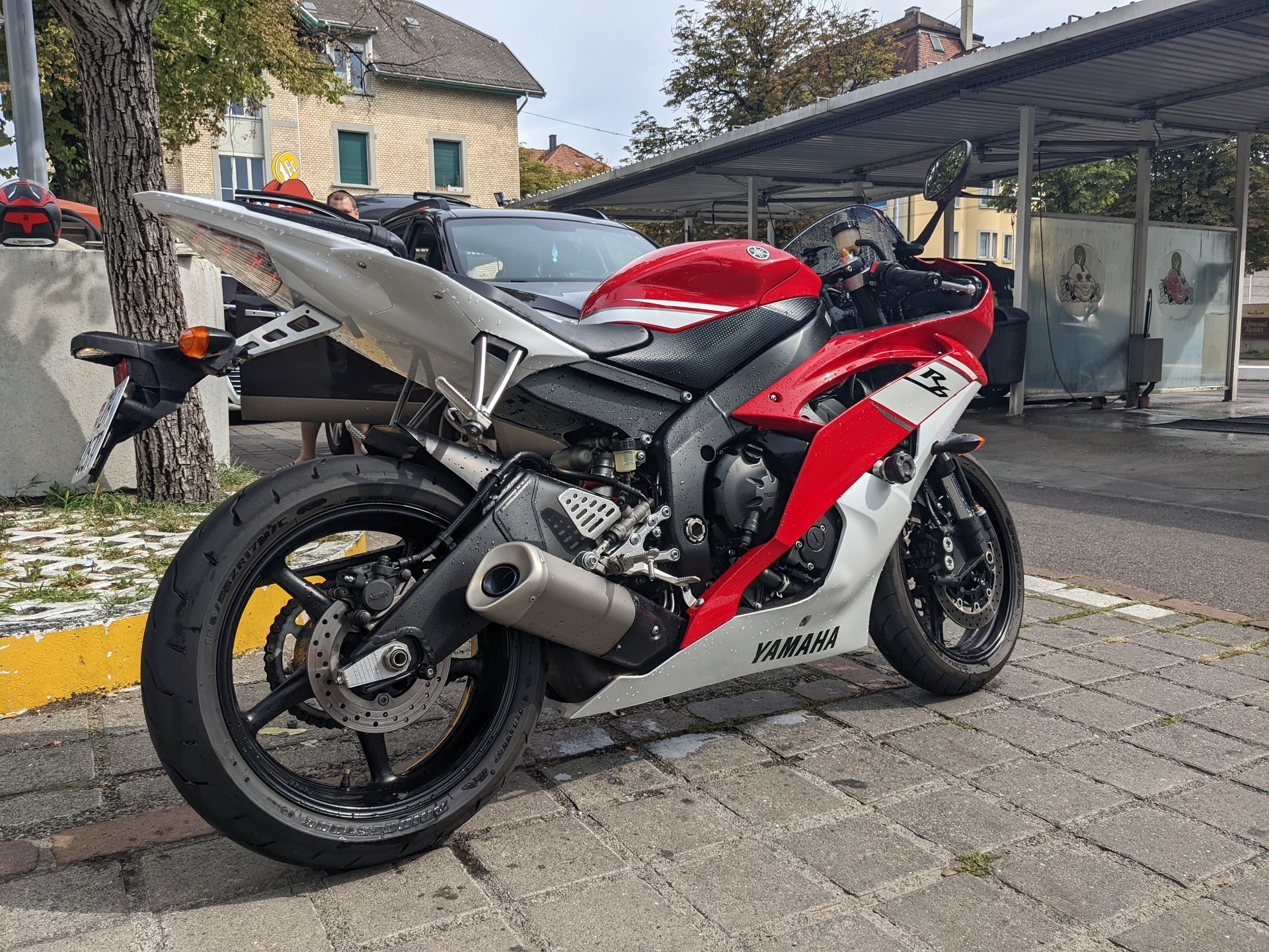 YAMAHA YZF-R6-image-4