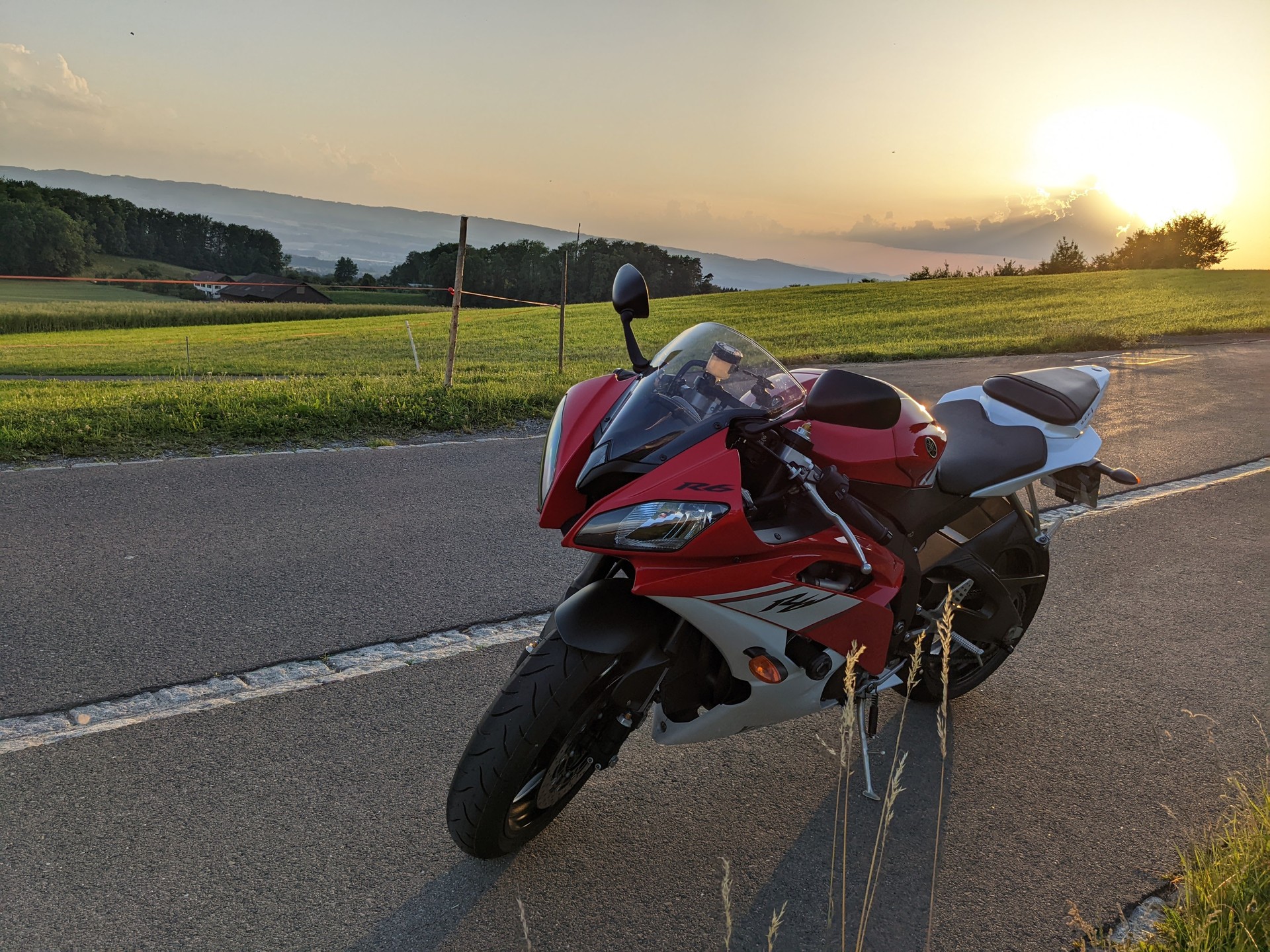 YAMAHA YZF-R6-image-3