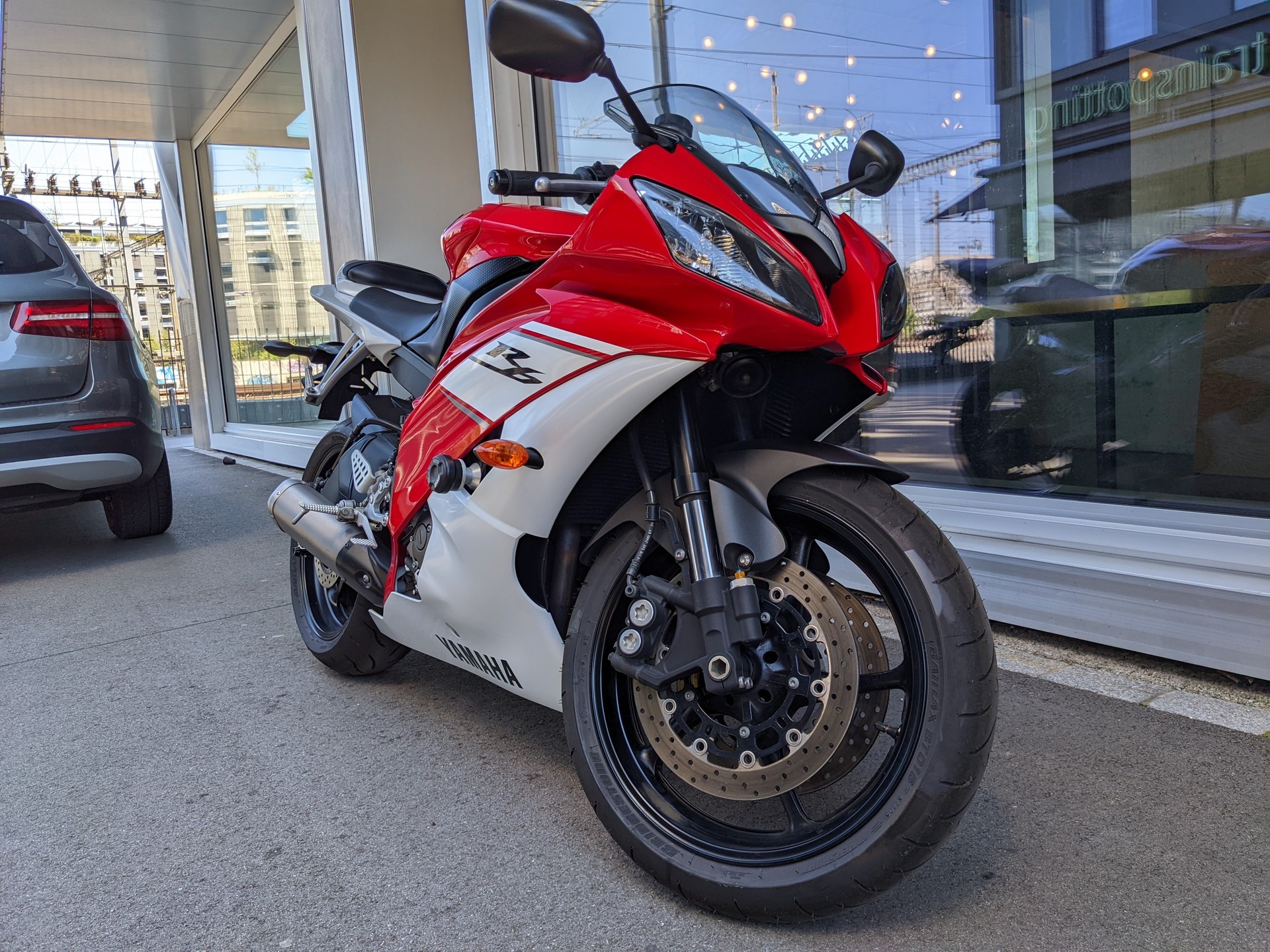 YAMAHA YZF-R6-image-0