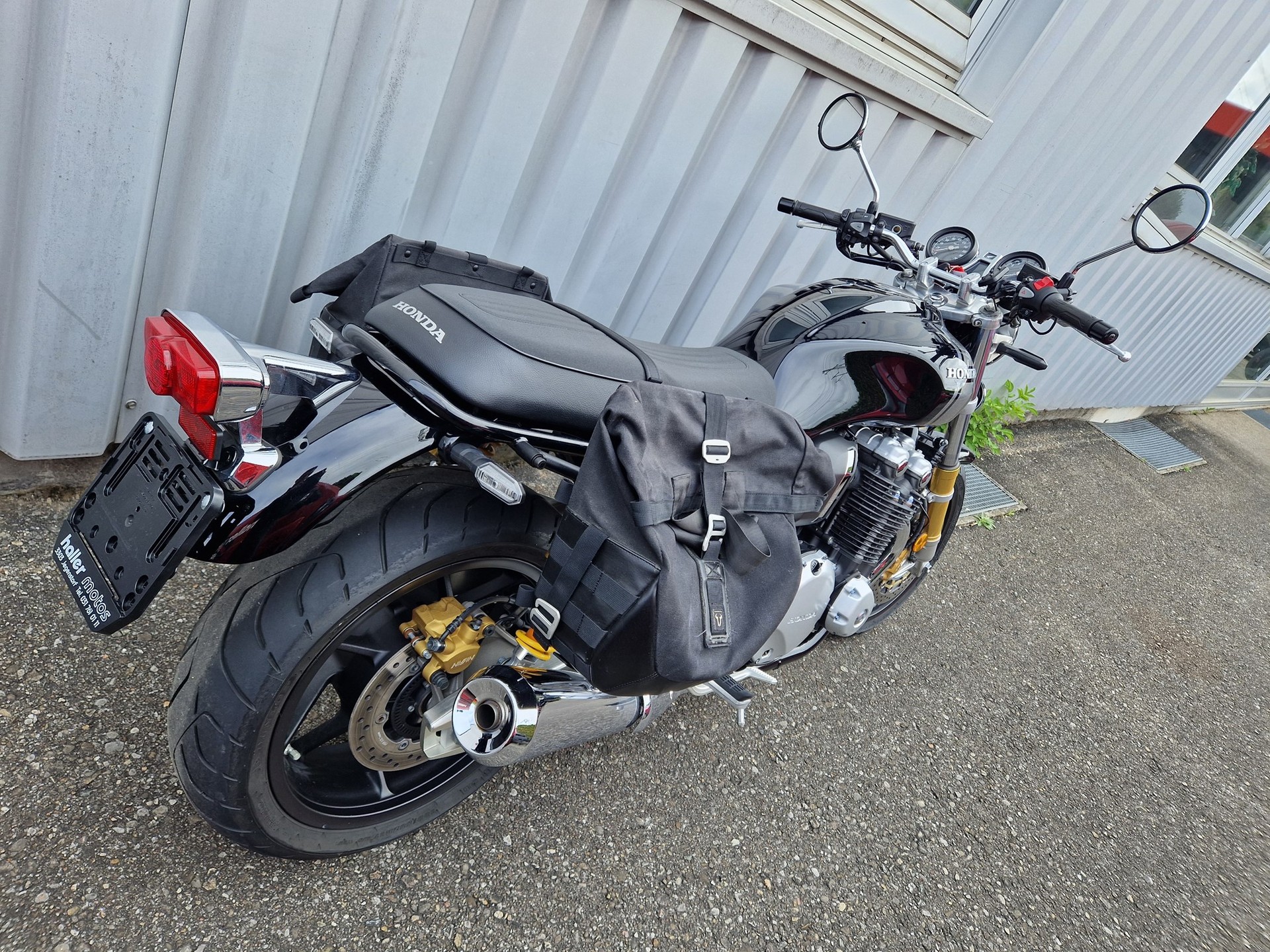 HONDA CB 1100 RS ABS KUNDENAUFTRAG-showroom-element-2