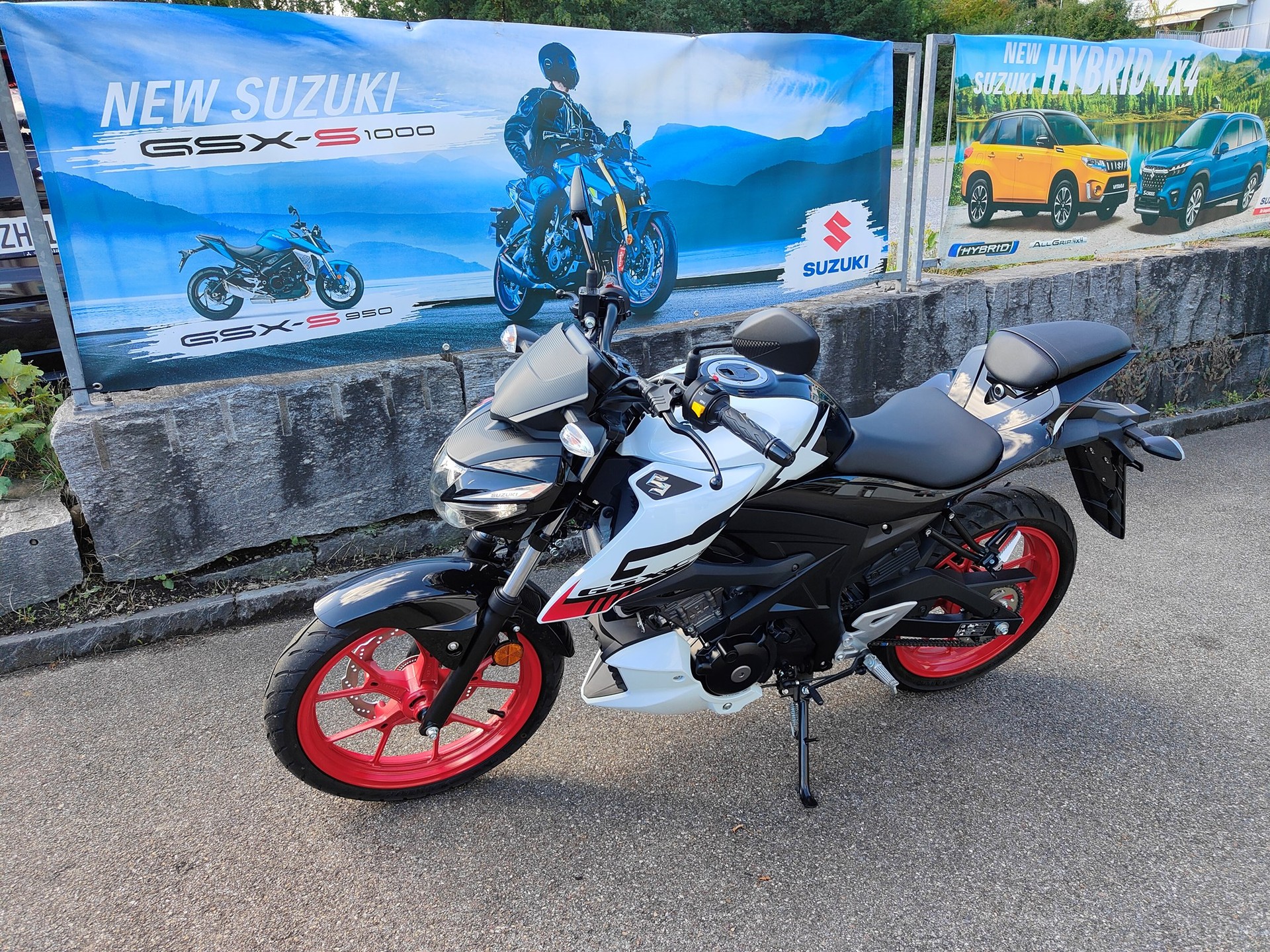 SUZUKI GSX-S 125-image-0
