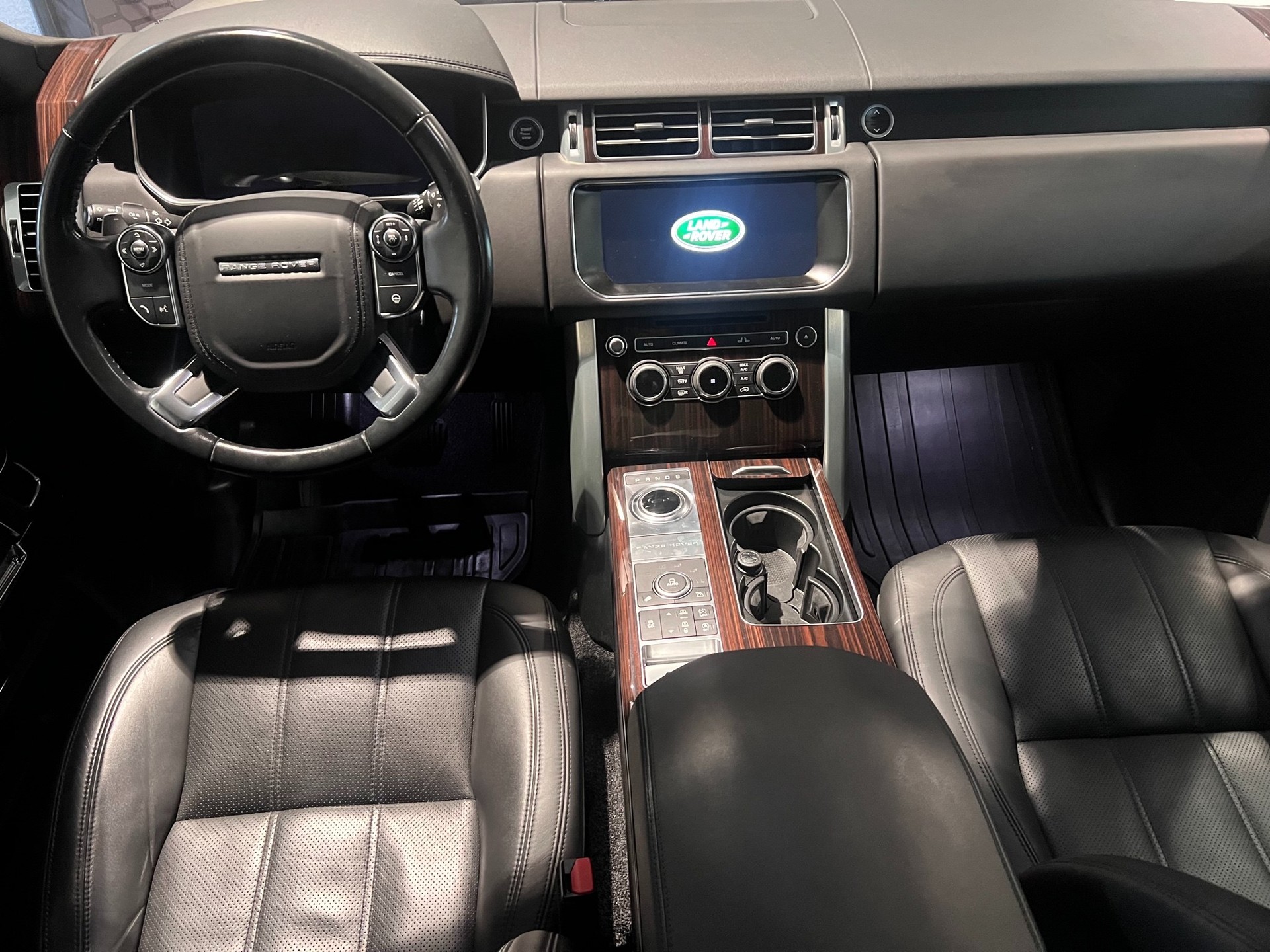 LAND ROVER Range Rover 3.0 V6 SC Vogue Automatic-image-12
