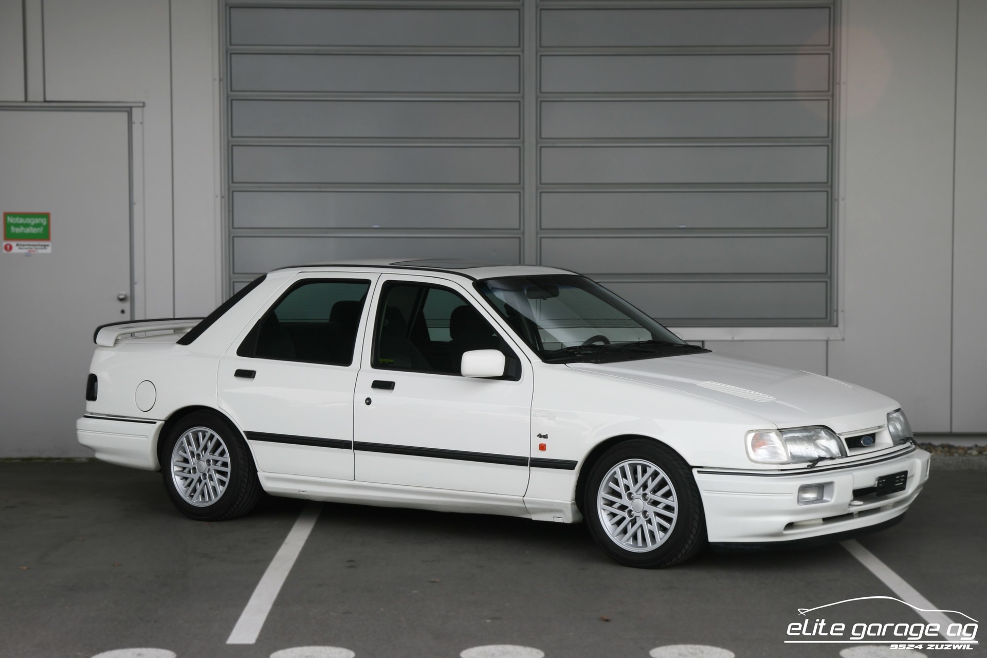 FORD Sierra 2.0i Cosworth 4x4-image-6