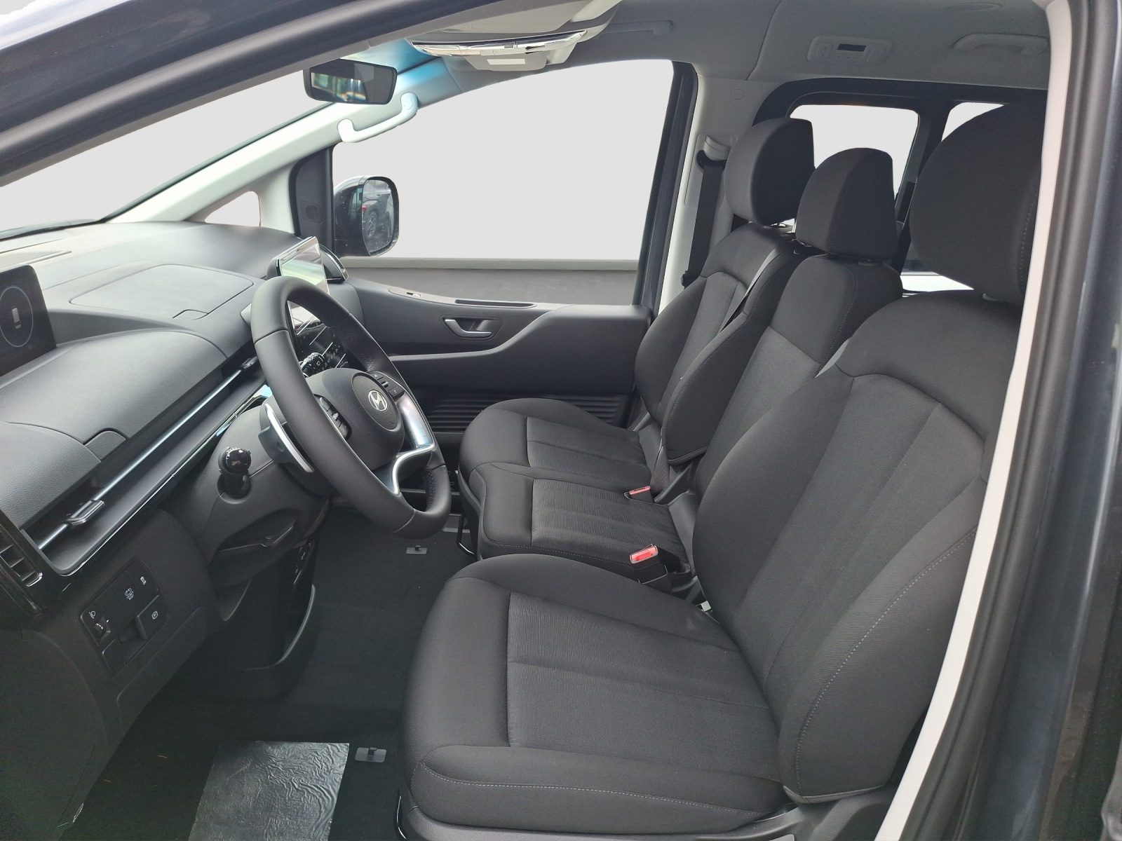 HYUNDAI Staria Wagon 1.6 T-GDi HEV Amplia A-image-8