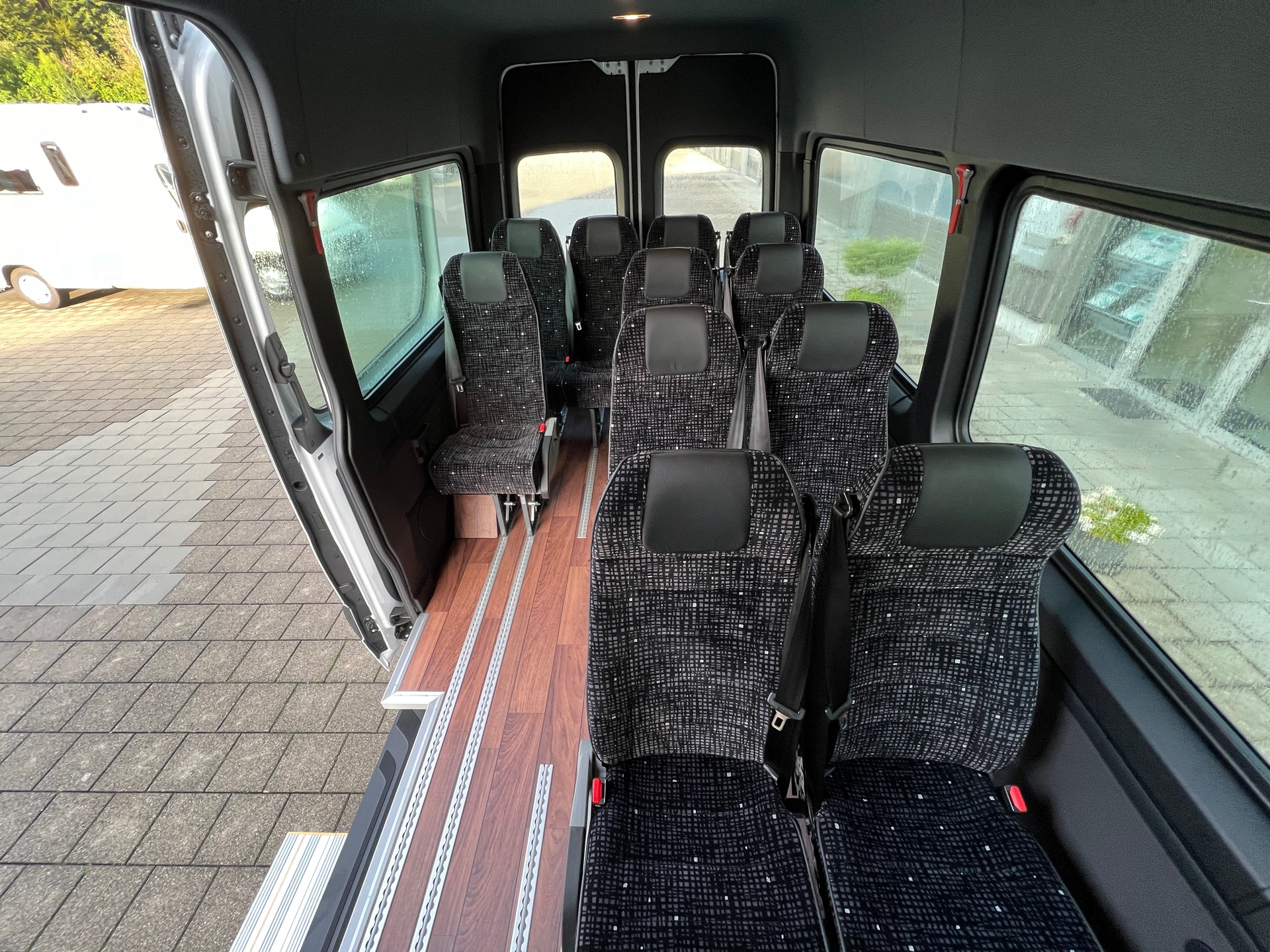 MERCEDES-BENZ Sprinter 317 CDI-image-8