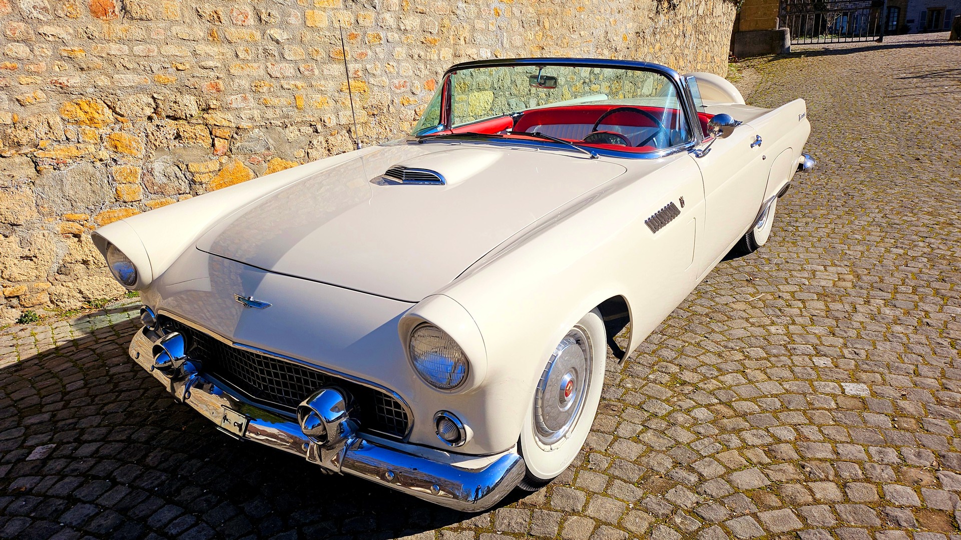 FORD Thunderbird-image-1