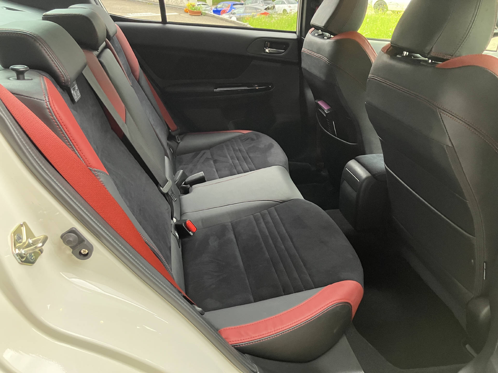 SUBARU STI Ultimate Edition-image-5
