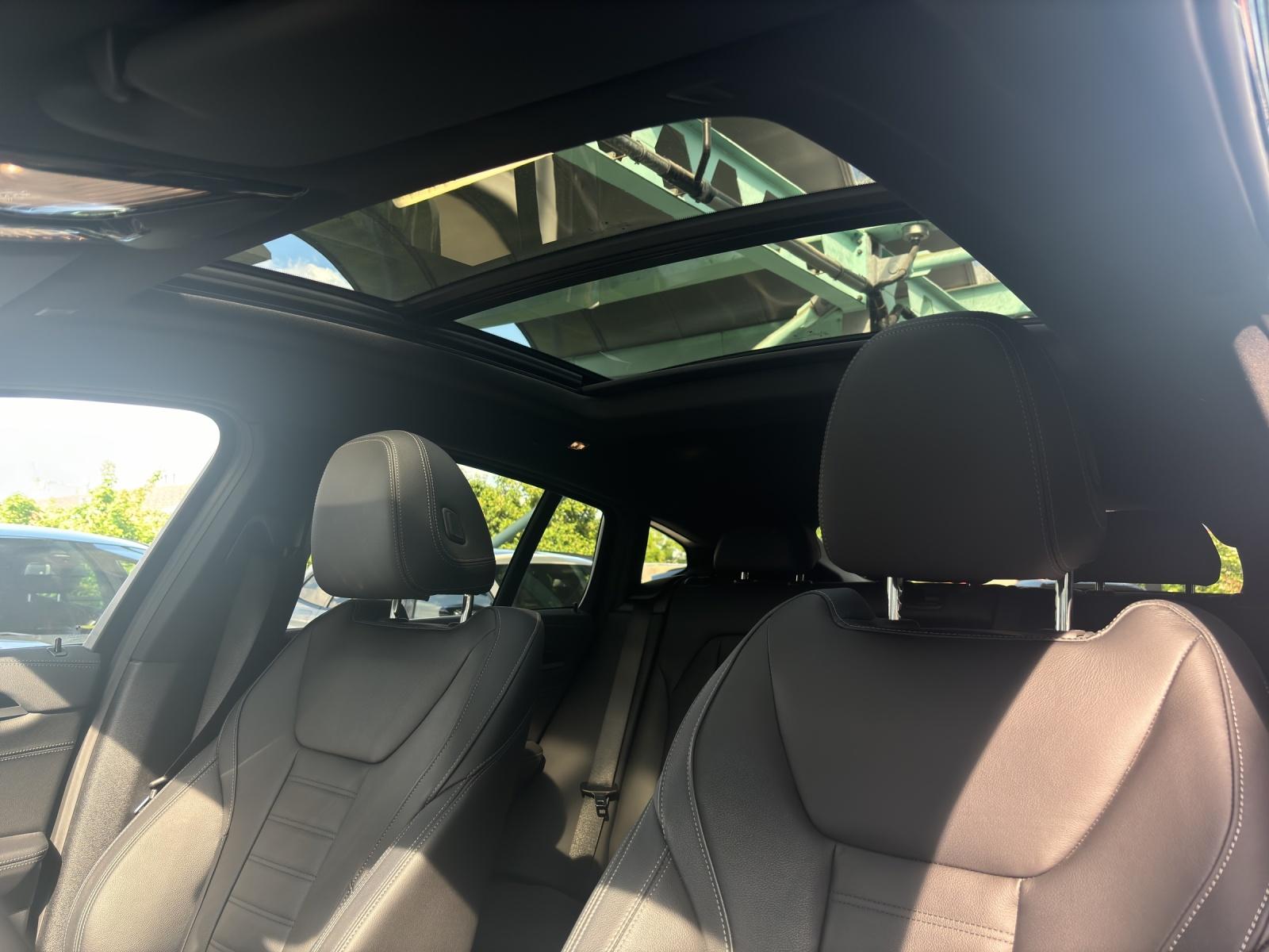 BMW X4 M40i-image-11