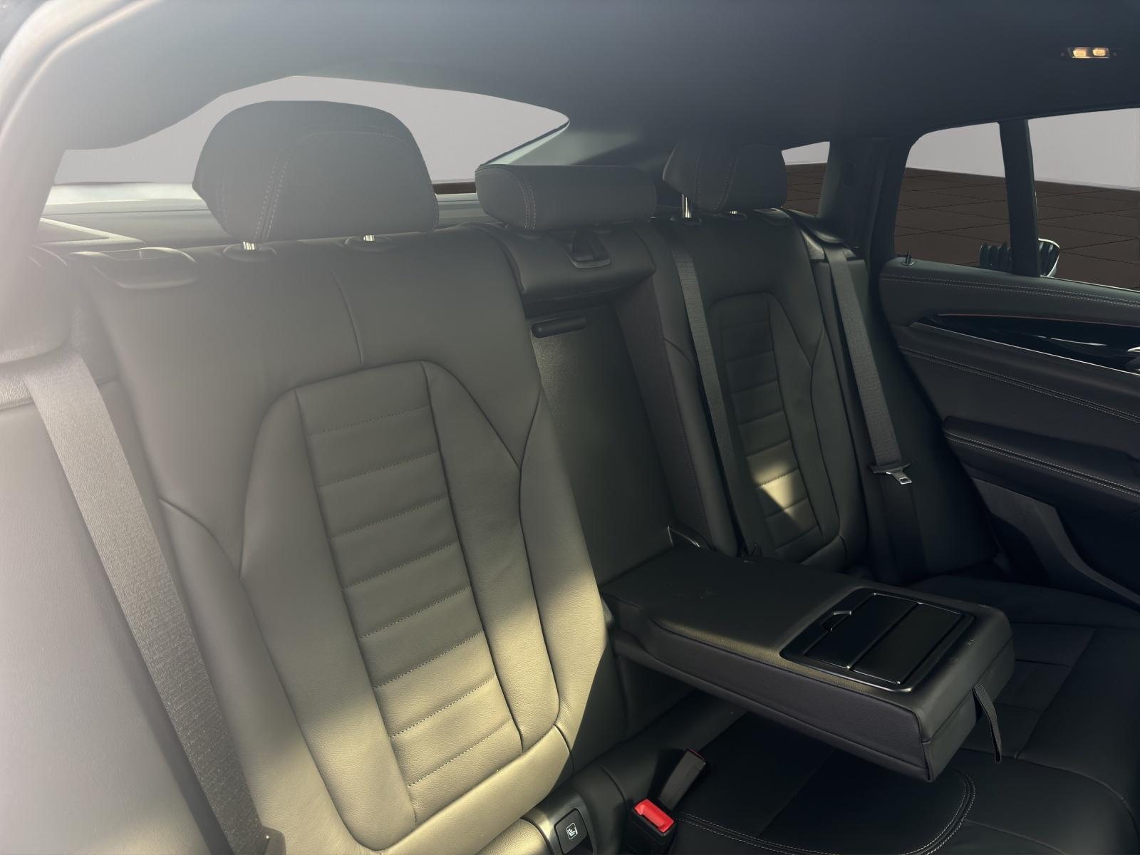 BMW X4 M40i-image-10