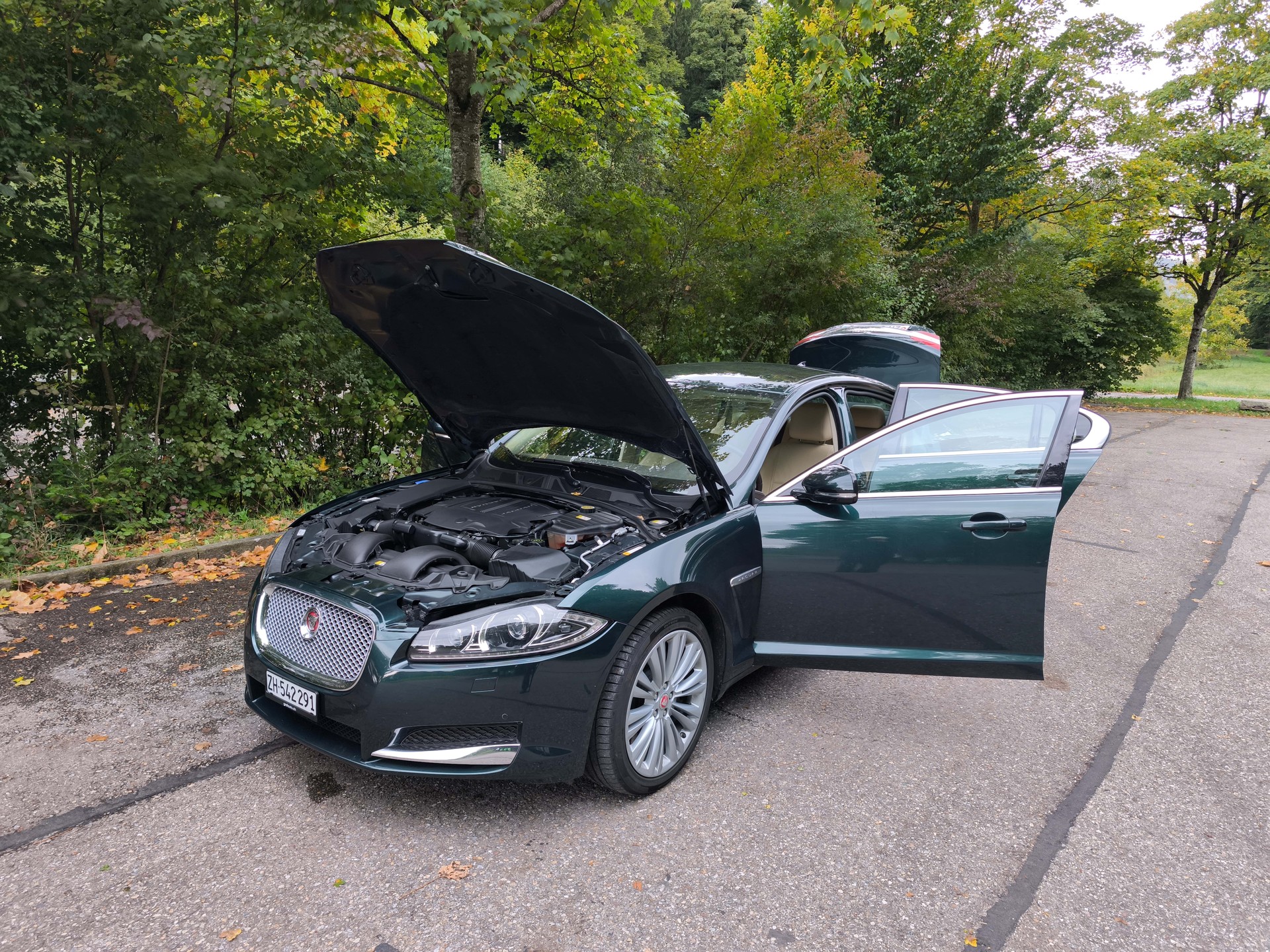 JAGUAR XF 3.0 V6 S/C 4x4-image-4
