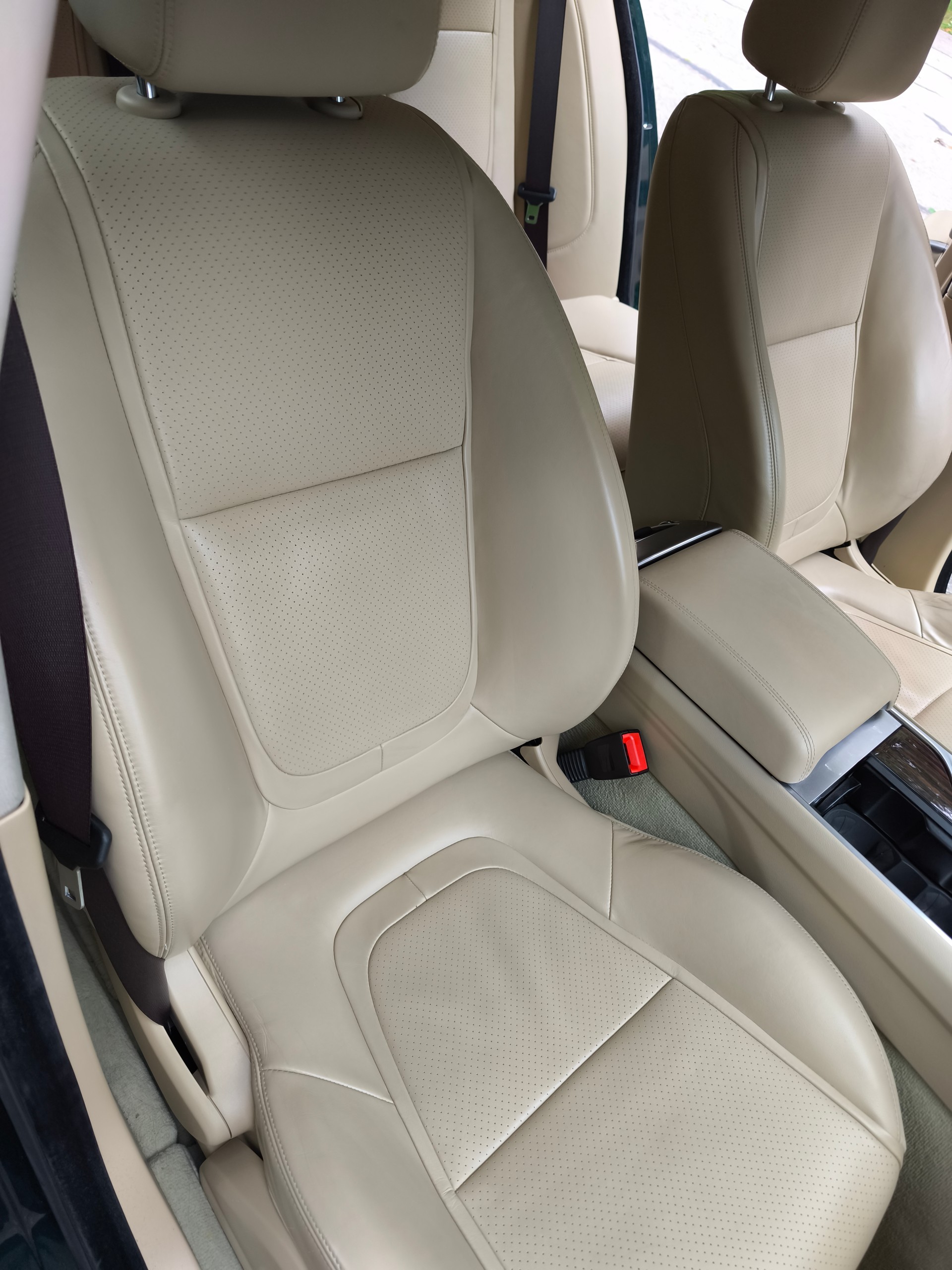 JAGUAR XF 3.0 V6 S/C 4x4-image-11