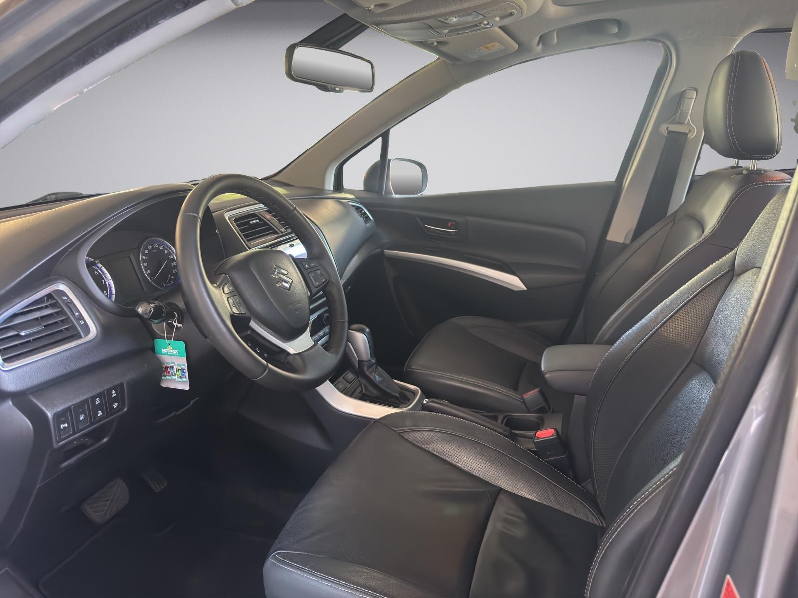SUZUKI SX4 S-Cross 1.4 T Compact Top 4x4-image-9