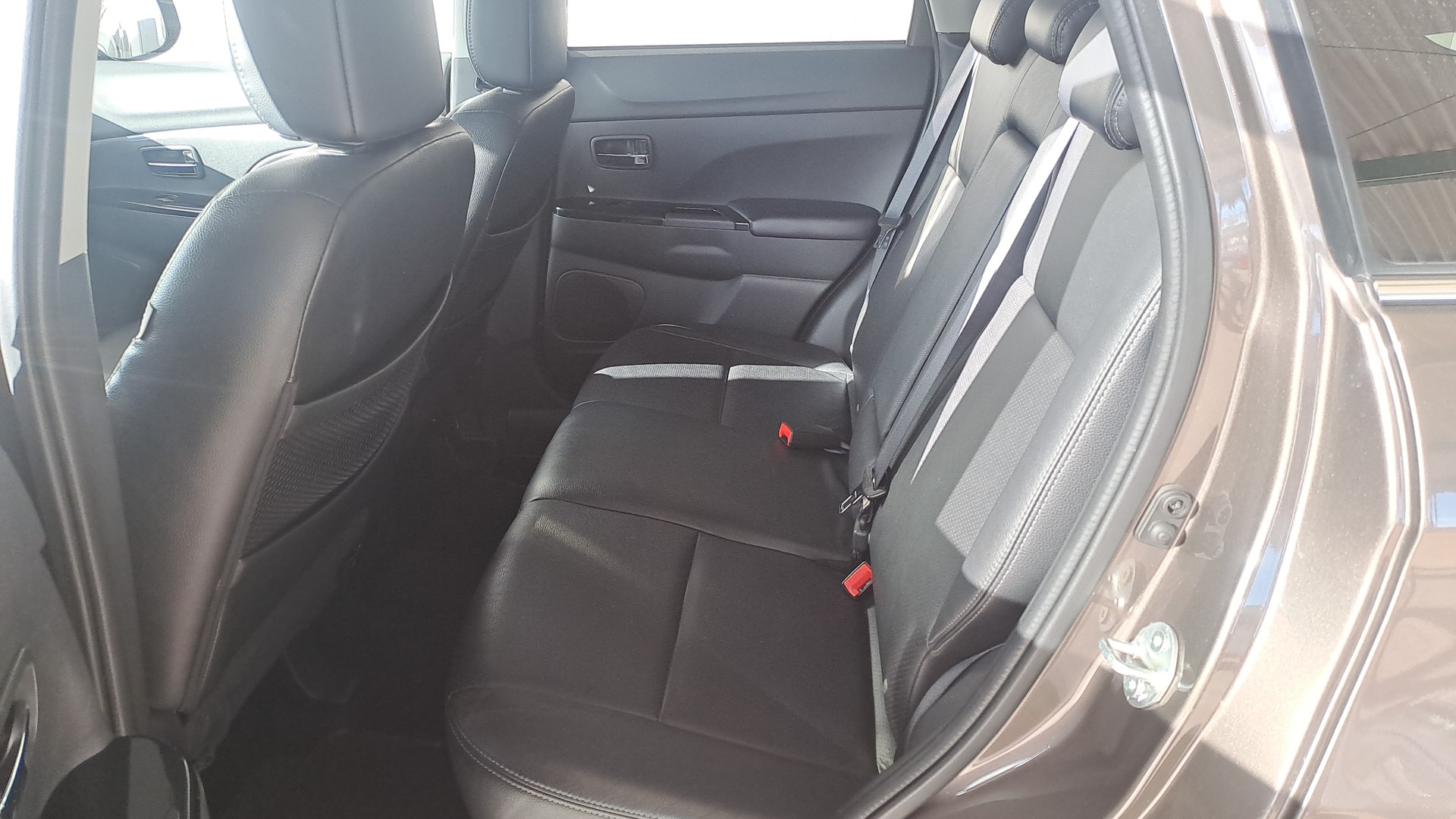 CITROEN C4 Aircross 1.8 HDi Exclusive 4WD-image-9