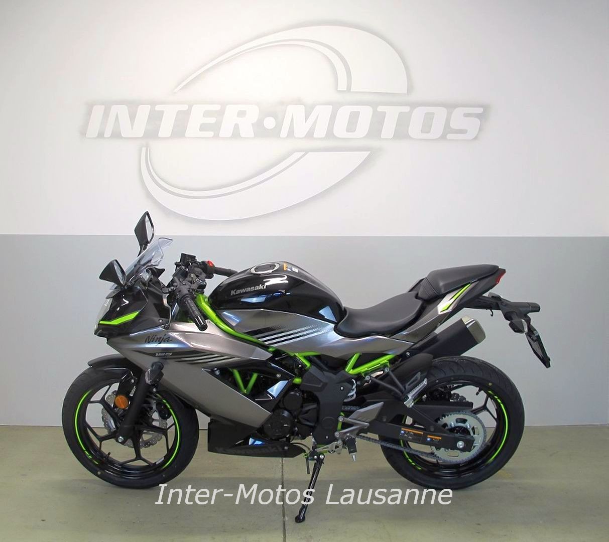 KAWASAKI NINJA 125 SE-image-3