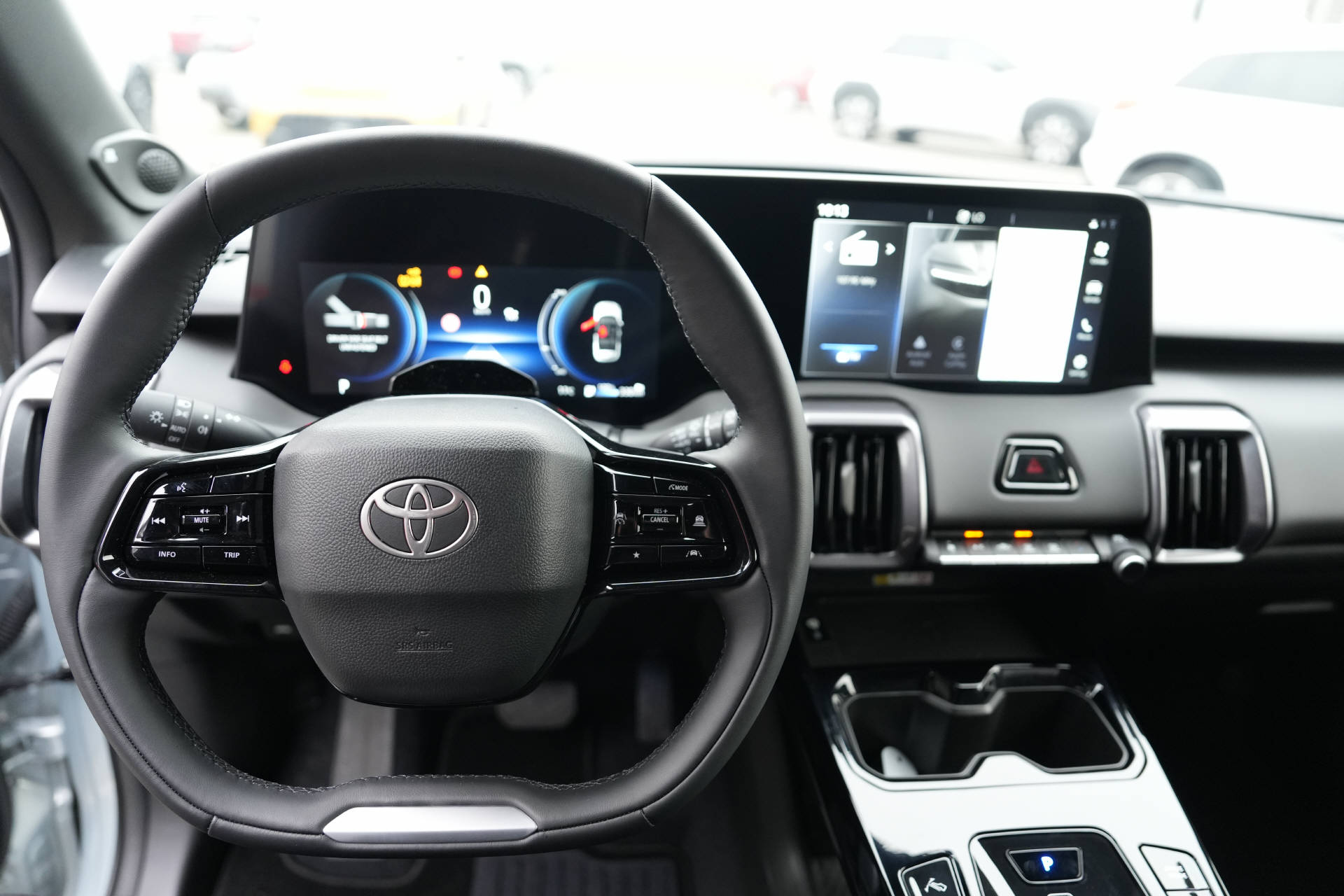 TOYOTA Urban Cruiser Premium AWD-image-10