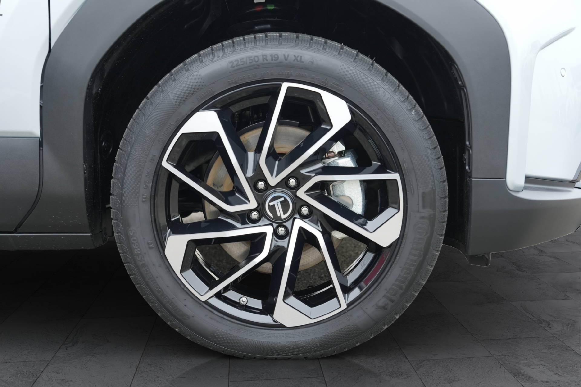 TOYOTA Urban Cruiser Premium AWD-image-6