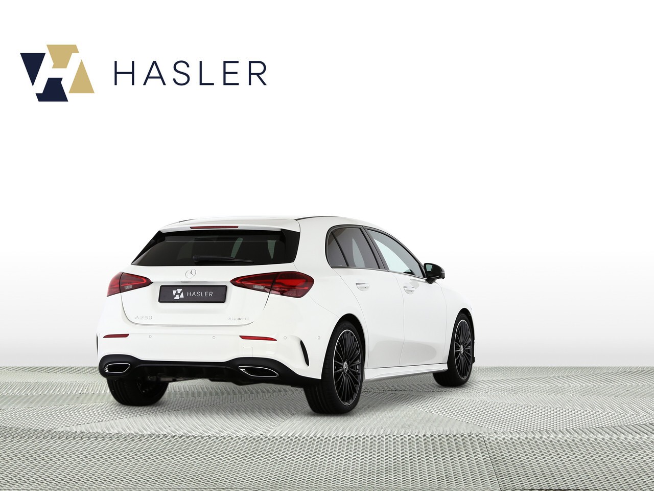 MERCEDES-BENZ A 250 4Matic 8G-DCT-showroom-element-3