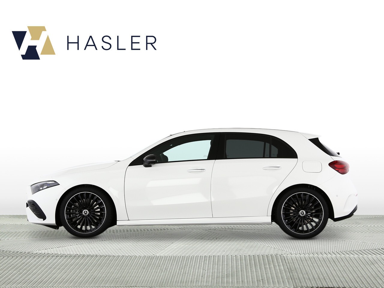 MERCEDES-BENZ A 250 4Matic 8G-DCT-showroom-element-2