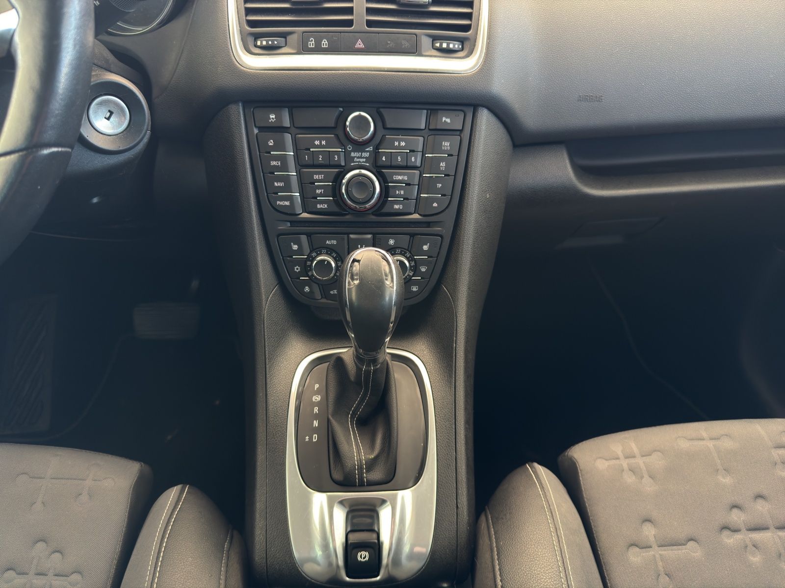 OPEL Meriva 1.4 Turbo Drive Automatic-image-13
