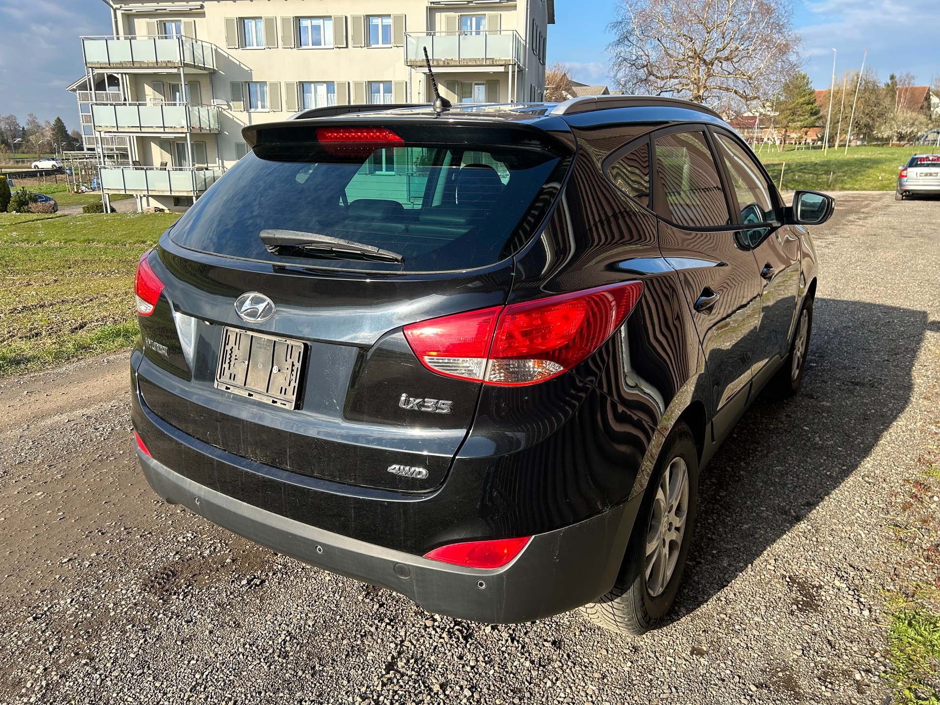 HYUNDAI iX 35 2.0 Premium 4WD-image-6