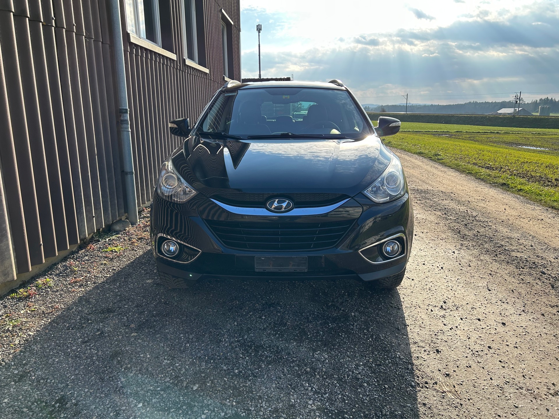 HYUNDAI iX 35 2.0 Premium 4WD-image-1