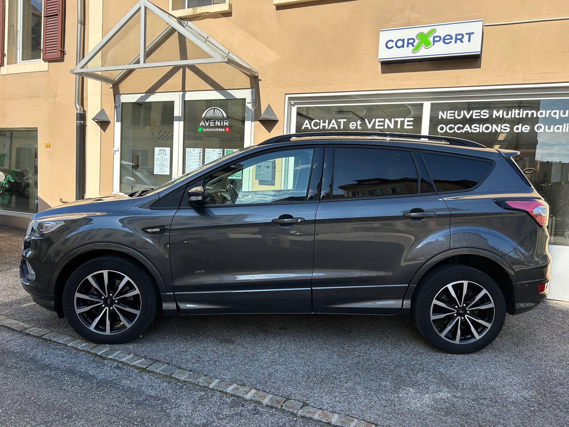 FORD Kuga 1.5 EcoBoost ST-Line AWD-image-1