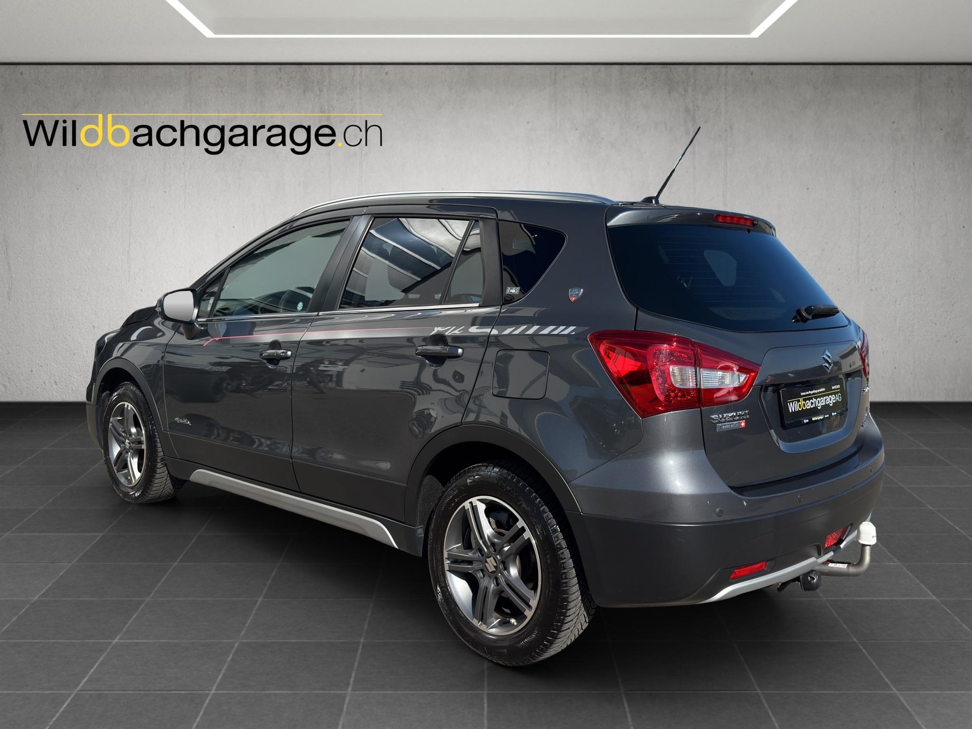 SUZUKI SX4 S-Cross 1.4 T Piz Sulai Top 4x4-showroom-element-2