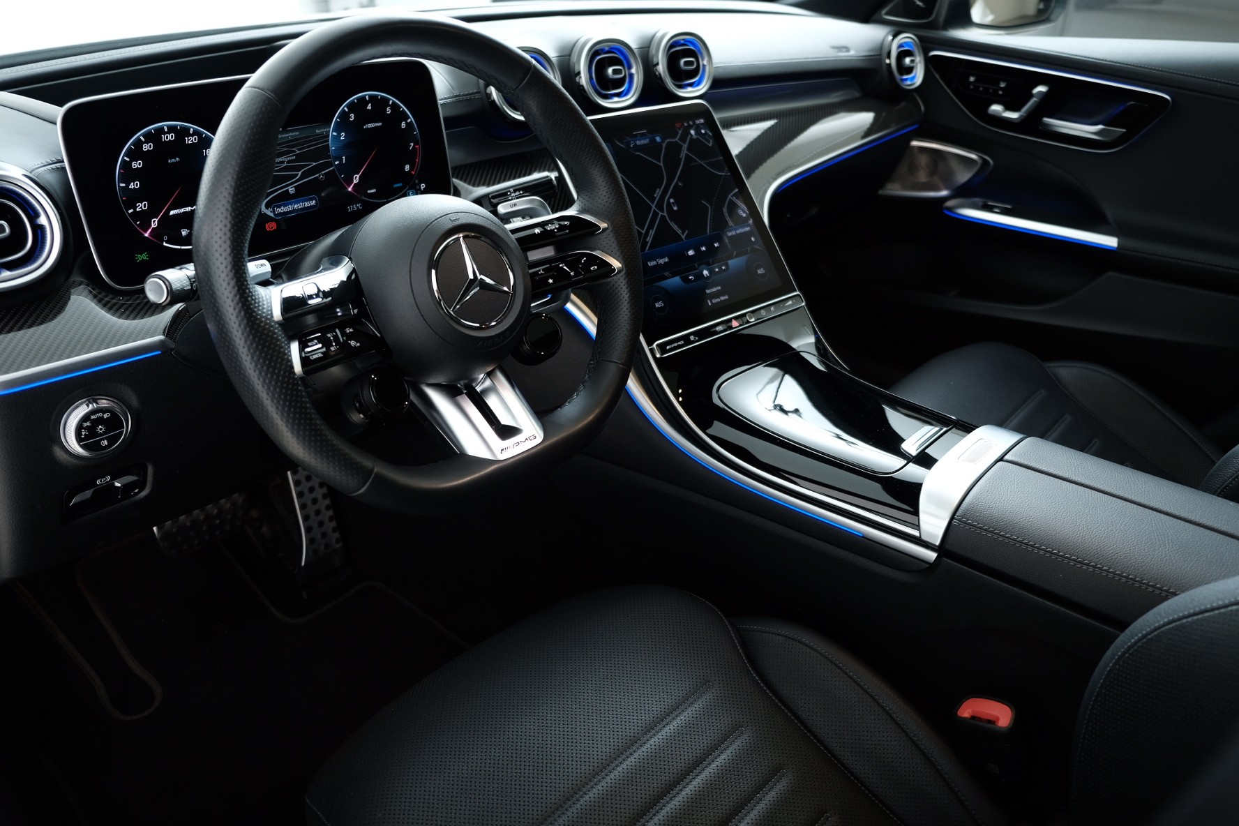MERCEDES-BENZ C 43 T AMG 4Matic-image-8