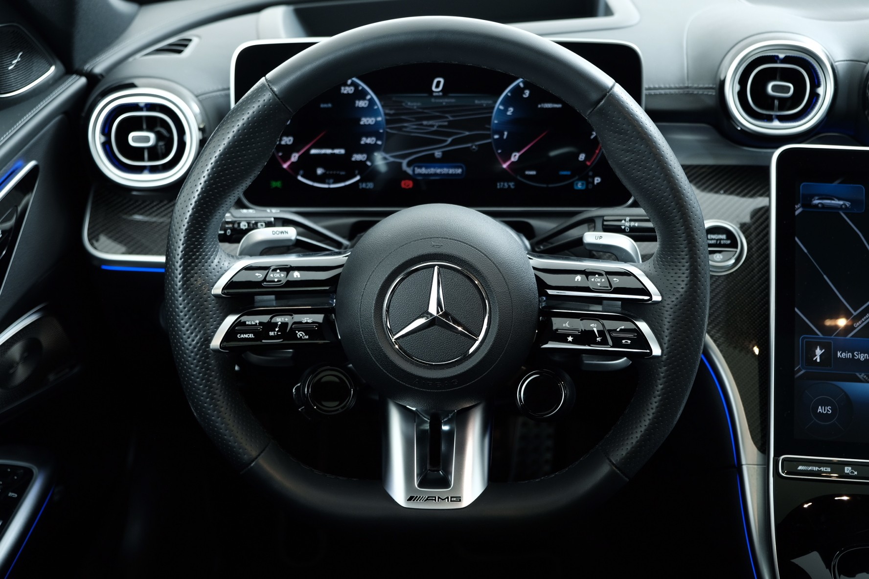 MERCEDES-BENZ C 43 T AMG 4Matic-image-7