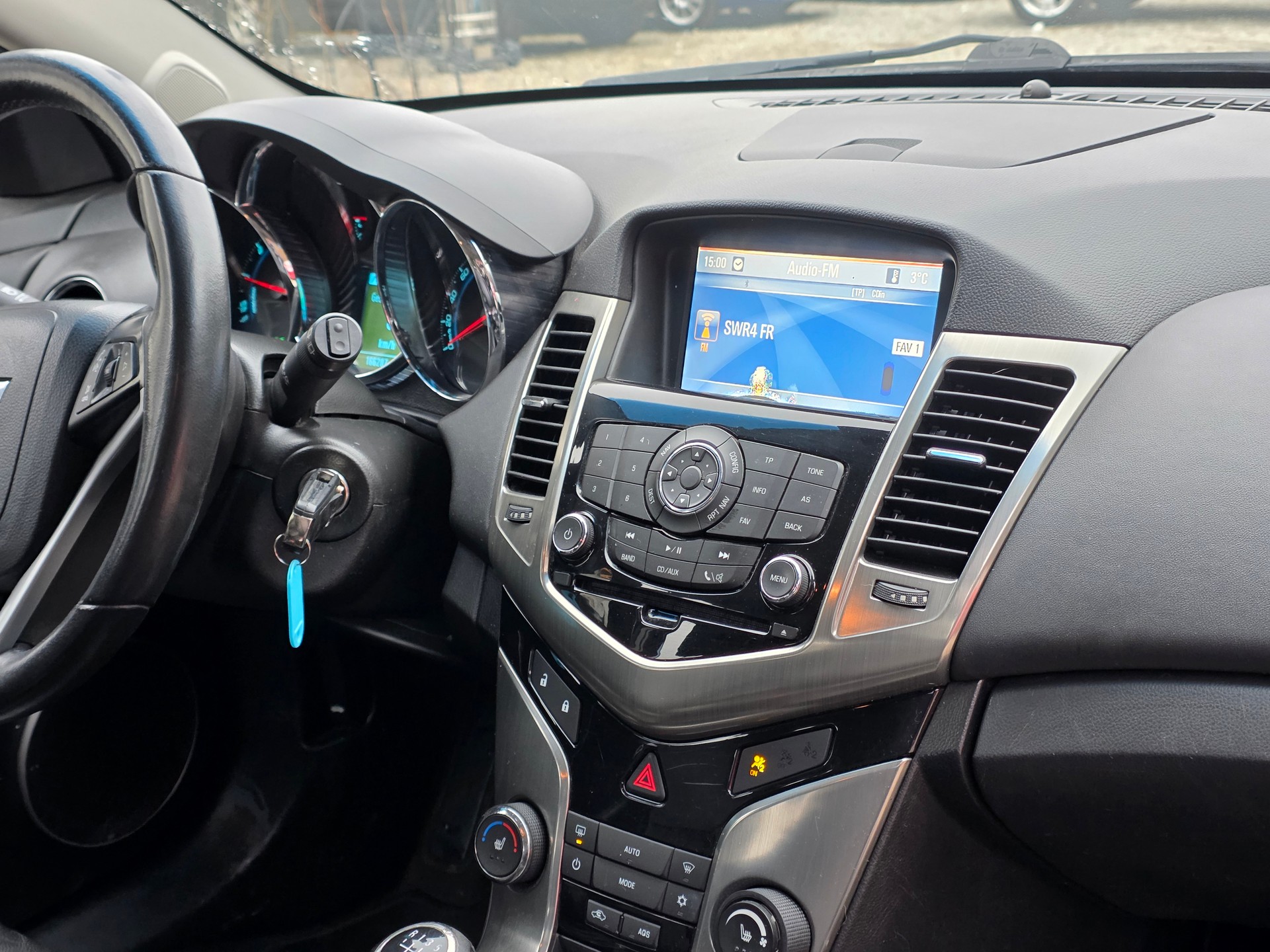 CHEVROLET Cruze Station Wagon 1.4 T LTZ Frisch ab MFK / Frisch ab Service / Garantie / Gratis Lieferung-image-14