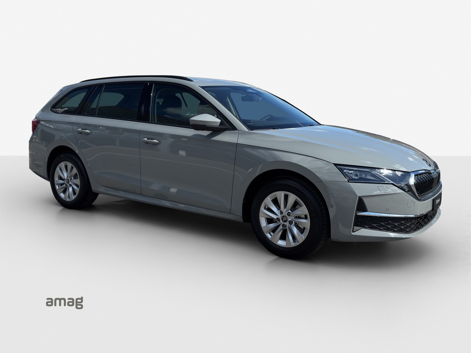 SKODA Octavia Combi 2.0 TDI DSG Selection-image-5