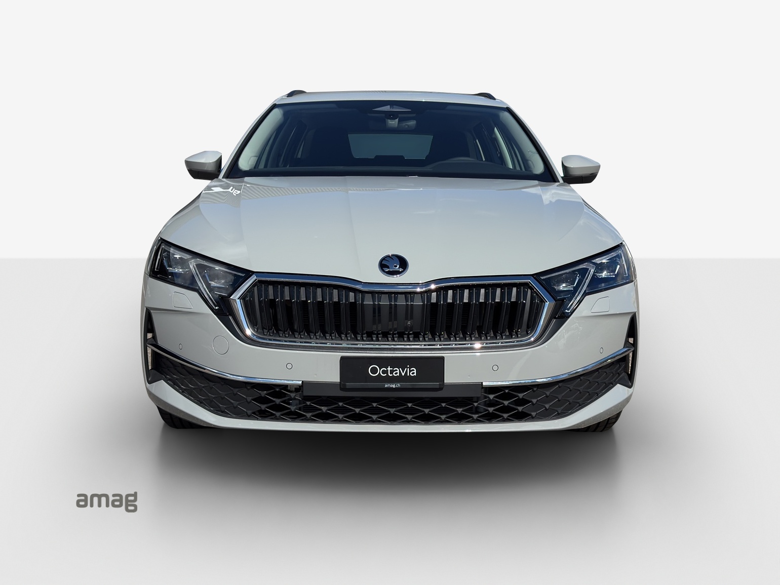 SKODA Octavia Combi 2.0 TDI DSG Selection-image-6