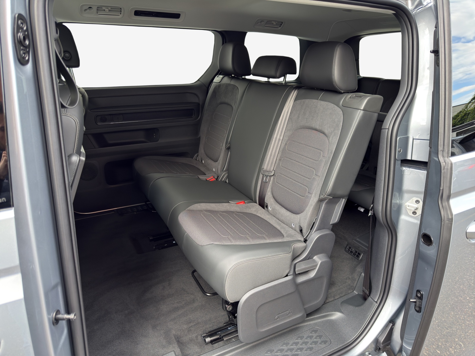 VW ID Buzz 7 posti-image-11