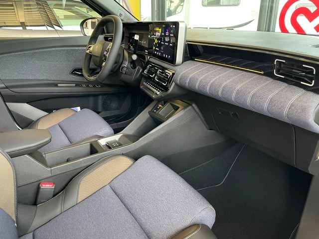 RENAULT R5 E-Tech Comfort Range 52 kWh Techno-image-10