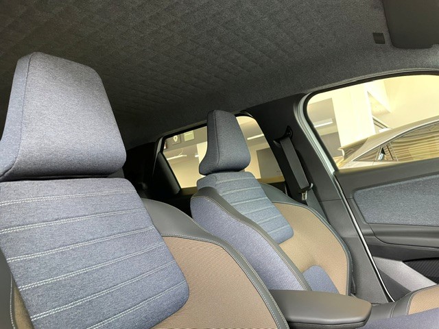 RENAULT R5 E-Tech Comfort Range 52 kWh Techno-image-13